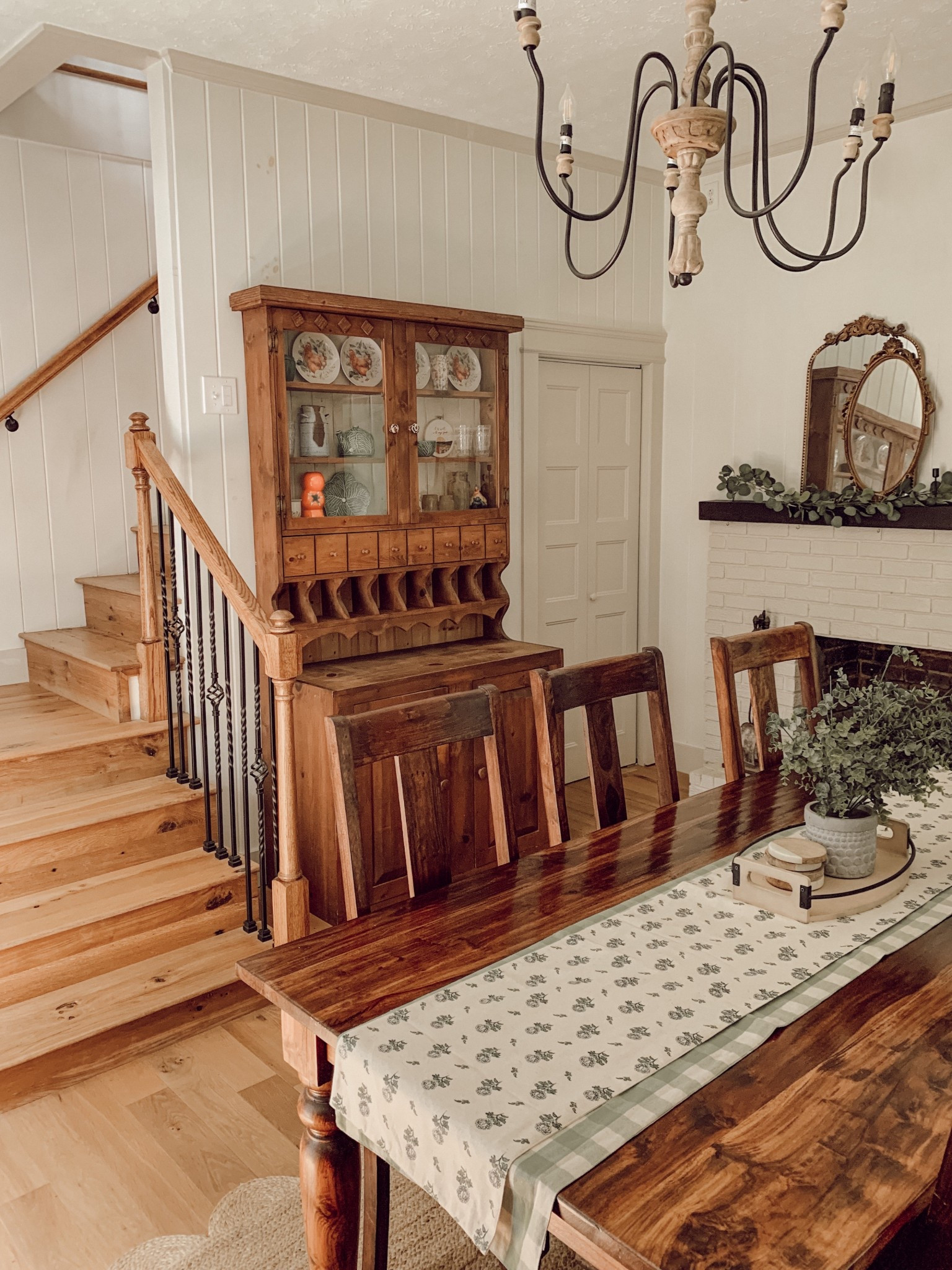 New dining room table runner from @kirklands 

#LTKHome