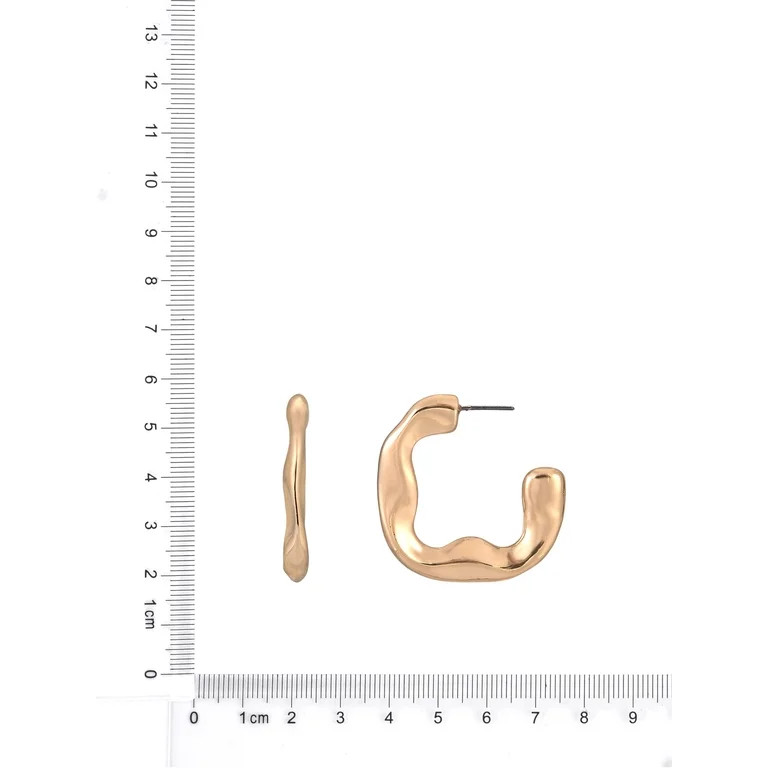 Time and Tru Goldtone Wavy Hoop Earring | Walmart (US)