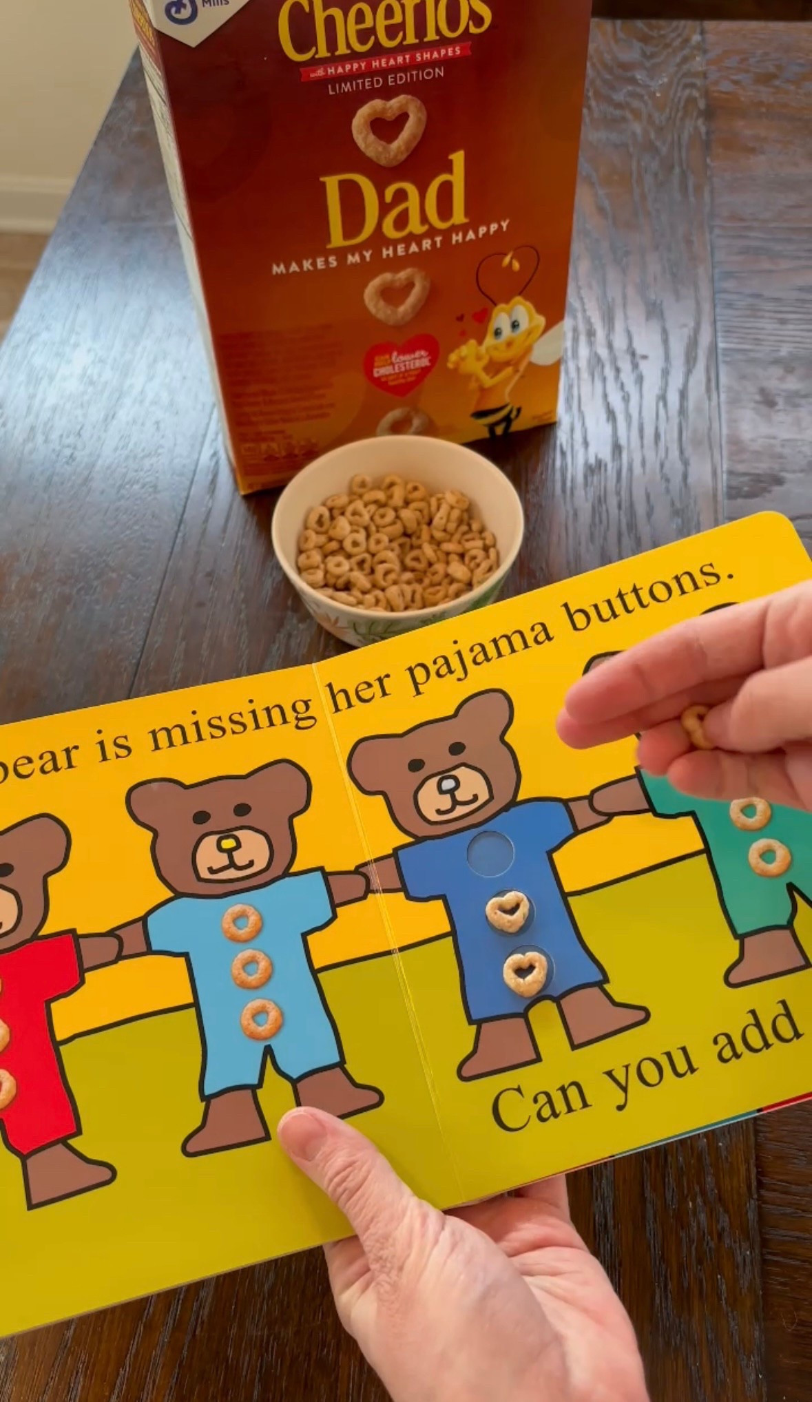 Fun books to accompany breakfast! Every page has spaces for filling in with Cheerios 🥣 