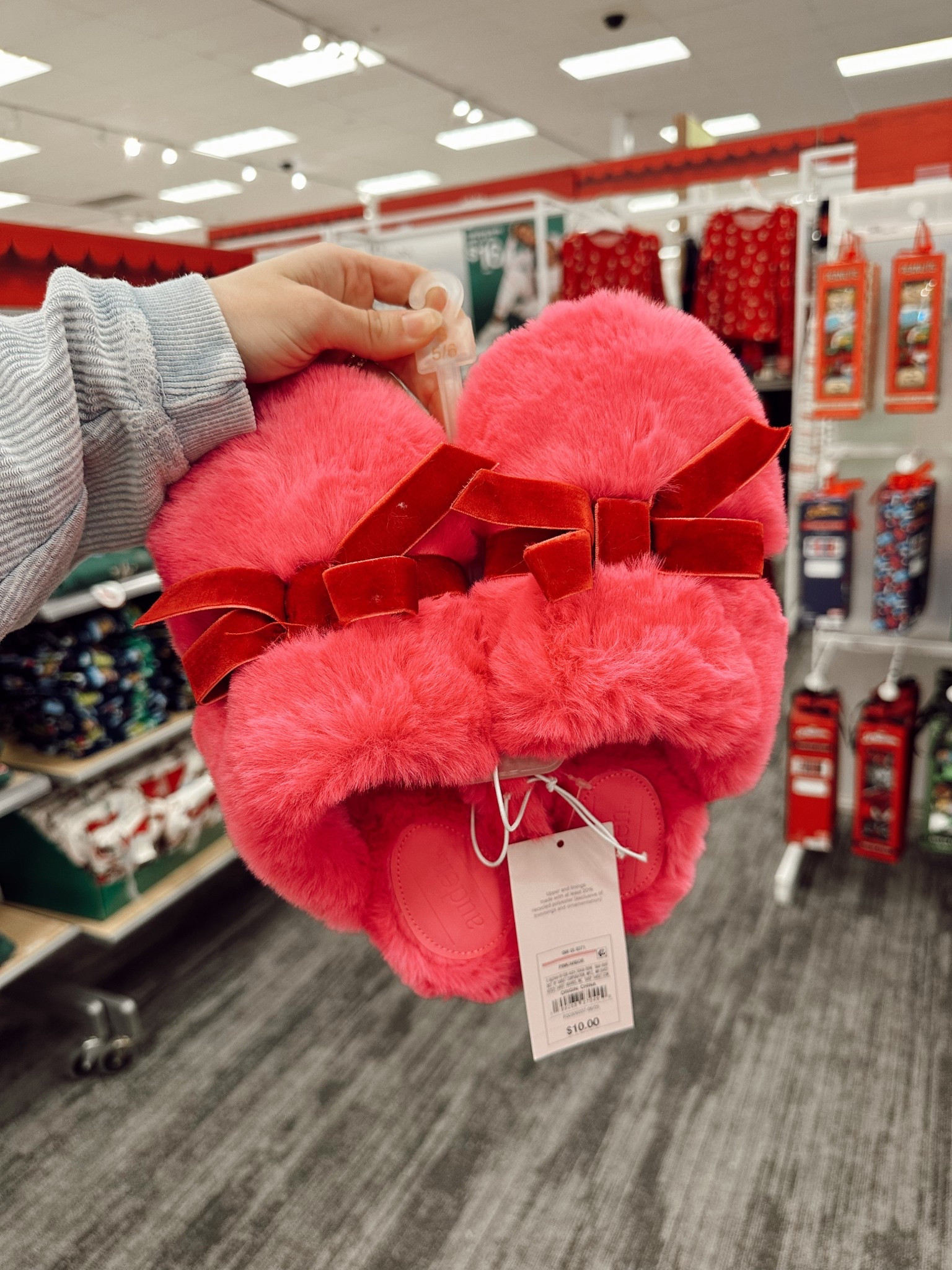 Such cute bow slippers for $10! 

#LTKHome #LTKootd #LTKmorningroutine