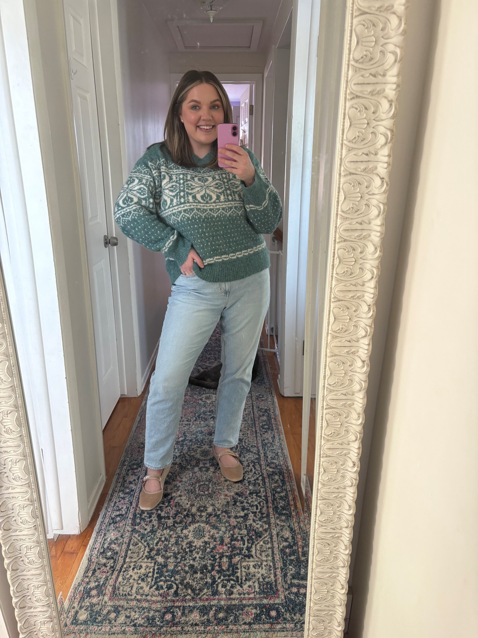 I love that this sweater can be festive for the holidays, but doesn’t scream Christmas. That way you can wear it all winter long.

Sweater - Large 
Jeans- 14 reg 



#LTKootd #LTKFindsUnder50 #LTKMidsize