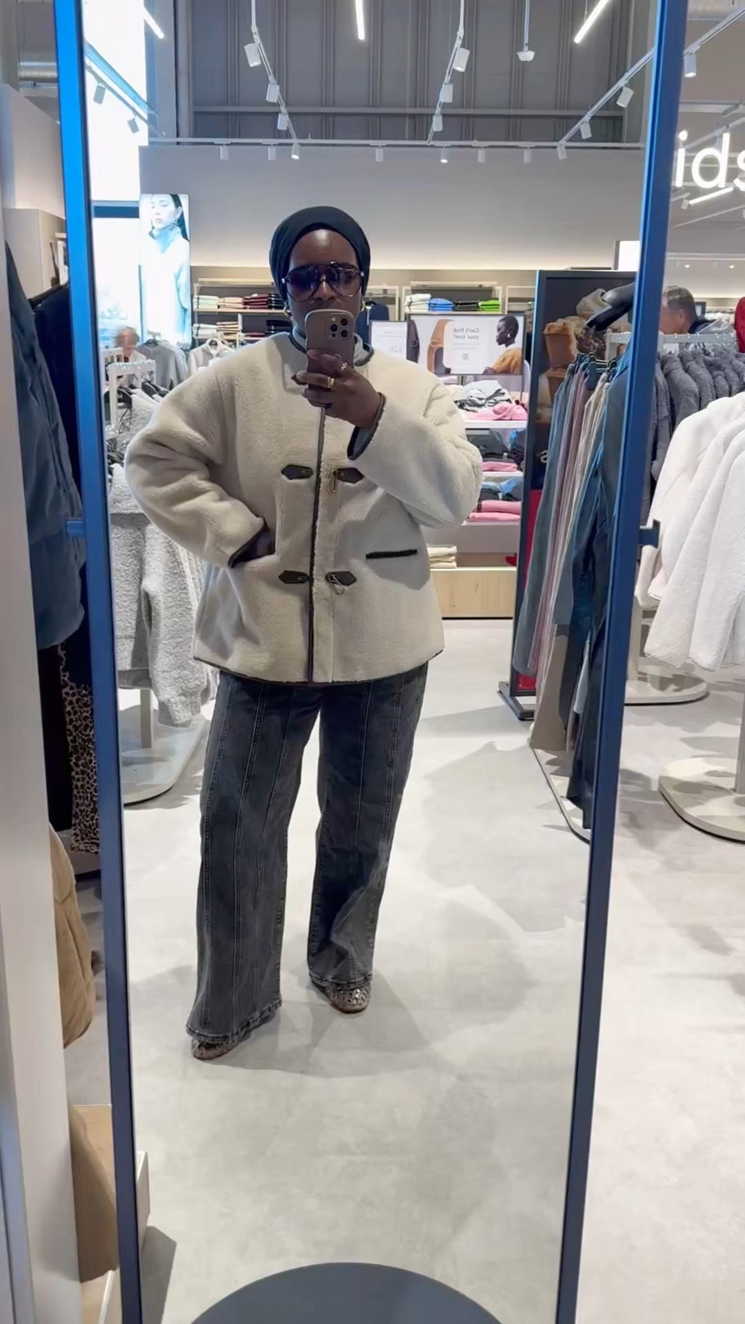 Ok this Marks & Spencer coat is beautiful. Loved how it looked on me. I was wearing this in a large 

#LTKModest #ModestFashion #autumnoutfits #winteroutfits

#LTKSeasonal #LTKU #LTKStyleTip