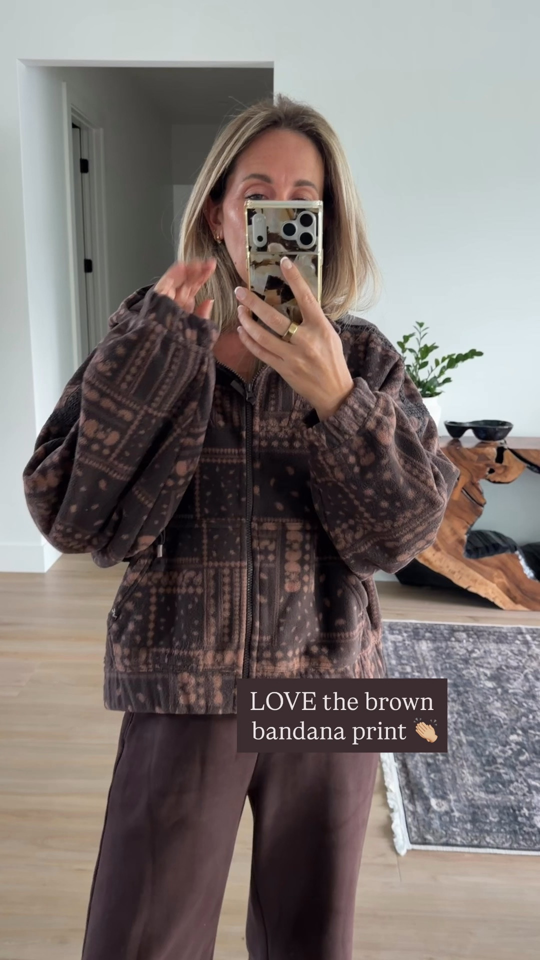 Size large brown target fleece

#LTKgrwm #LTKmomlife #LTKSaleAlert