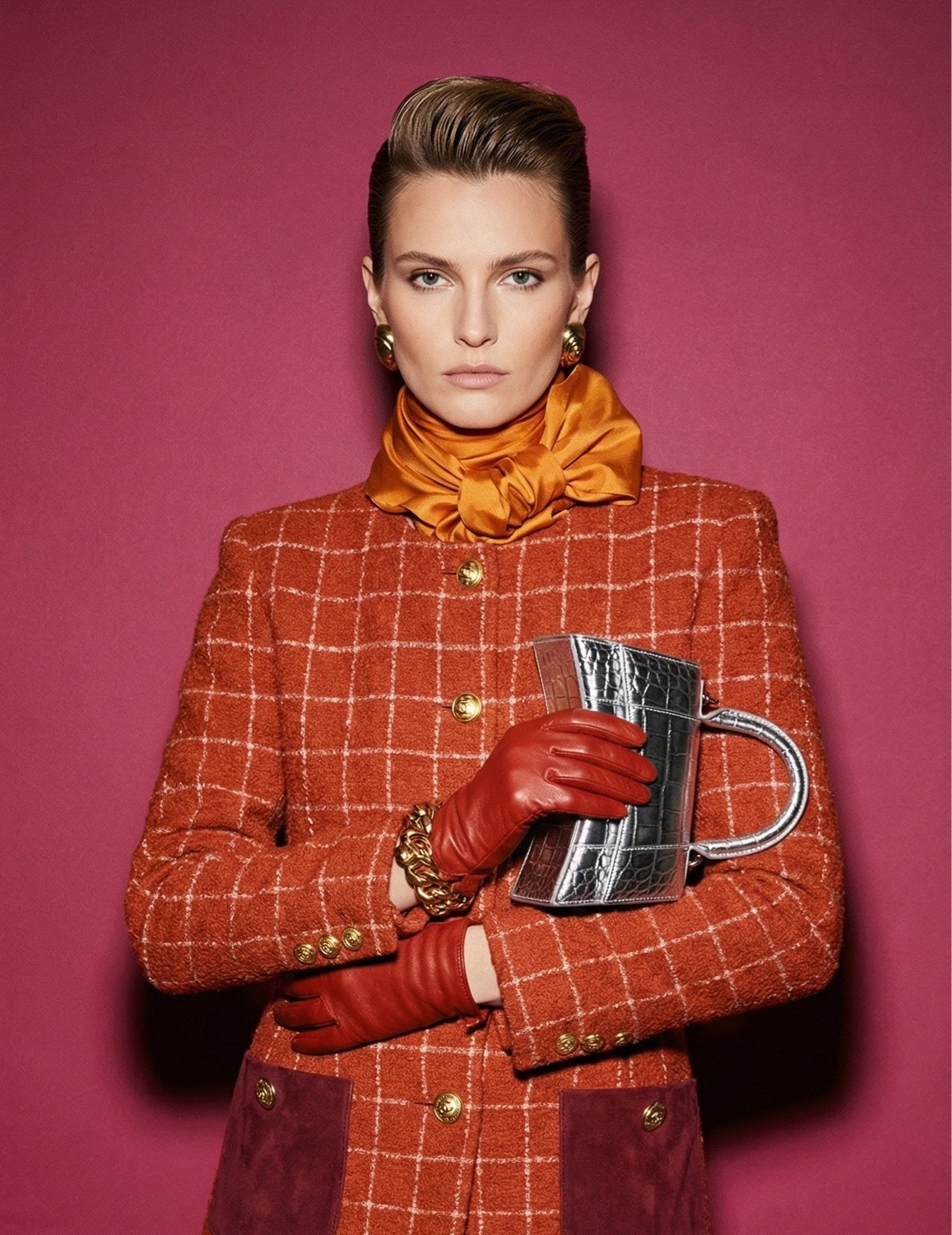 Texture play in full effect. There is something undeniably powerful about a structured tweed paired with unexpected accessories—think high-shine silver against warm, autumnal ochre. It’s a masterclass in modernizing vintage silhouettes for the digital age.

#LTKdayinmylife #LTKootd #LTKgrwm