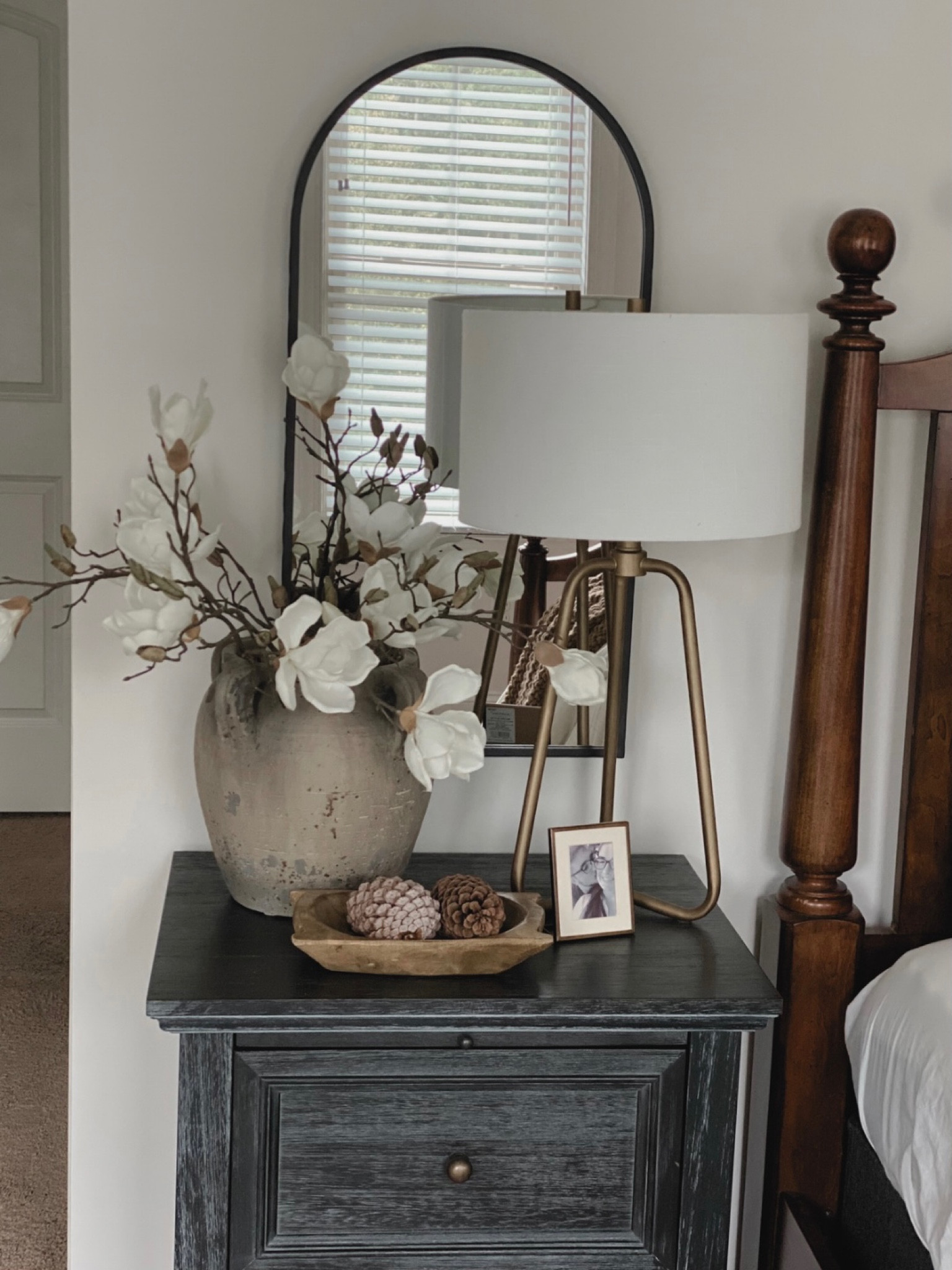 Fall nightstand

#LTKhome #LTKSeasonal