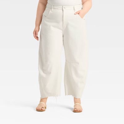 Women's High-Rise Curved Leg Barrel Jeans - Universal Thread™ White 24 | Target