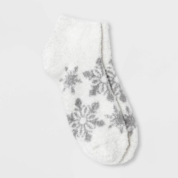 Women's Snowflake Cozy Low Cut Socks - A New Day™ 4-10 | Target
