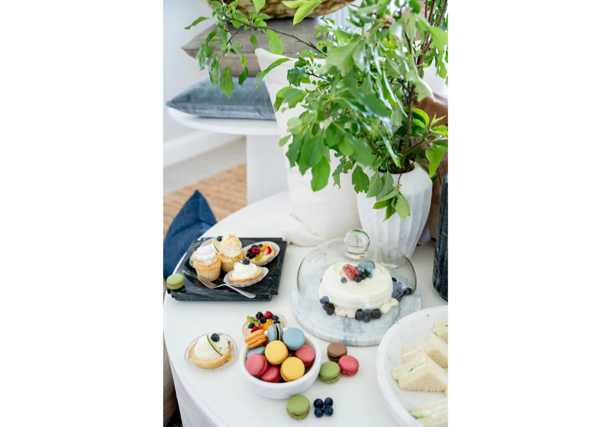 MARBLE CAKE CLOCHE | Alice Lane Home Collection