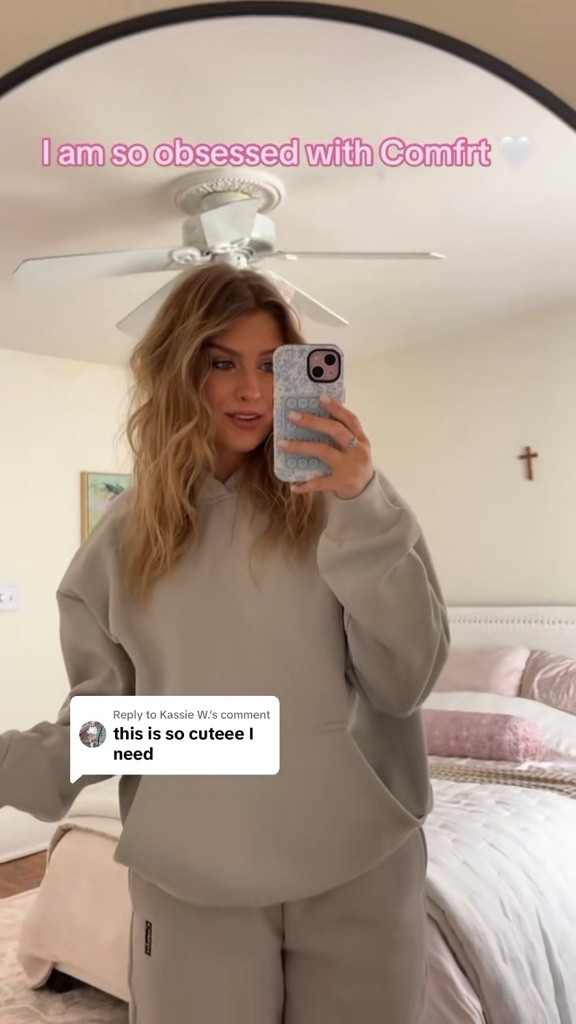Obsessed with Comfrt 🧸 #comfrt 

#LTKSeasonal #LTKWatchNow #LTKGiftGuide