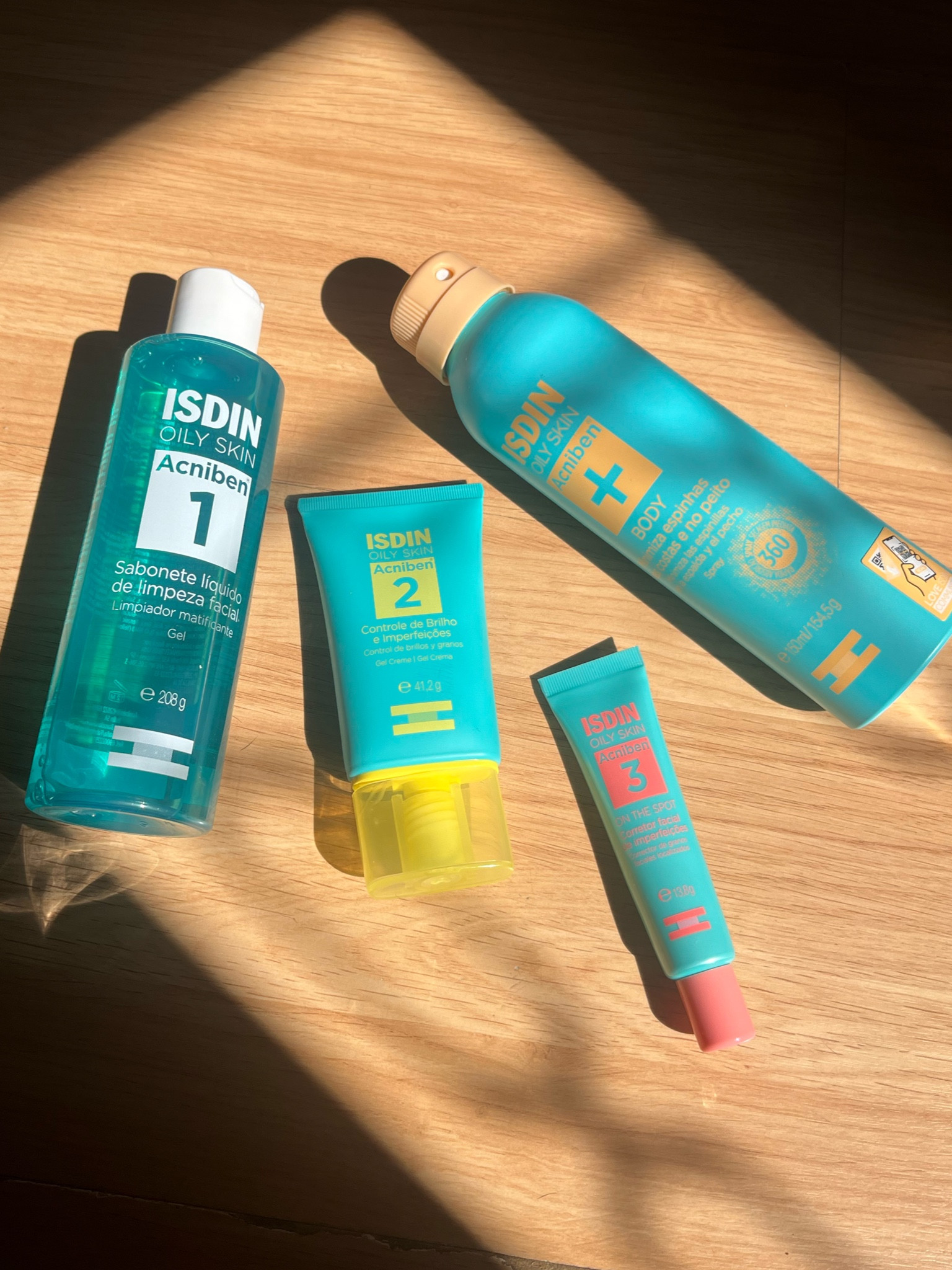 Os melhores produtos pra acne. O gel secativo é o meu favorito, reduz o tamanho da acne e vermelhidão, eu amo! 

#LTKbrasil #LTKVideo #LTKbeauty