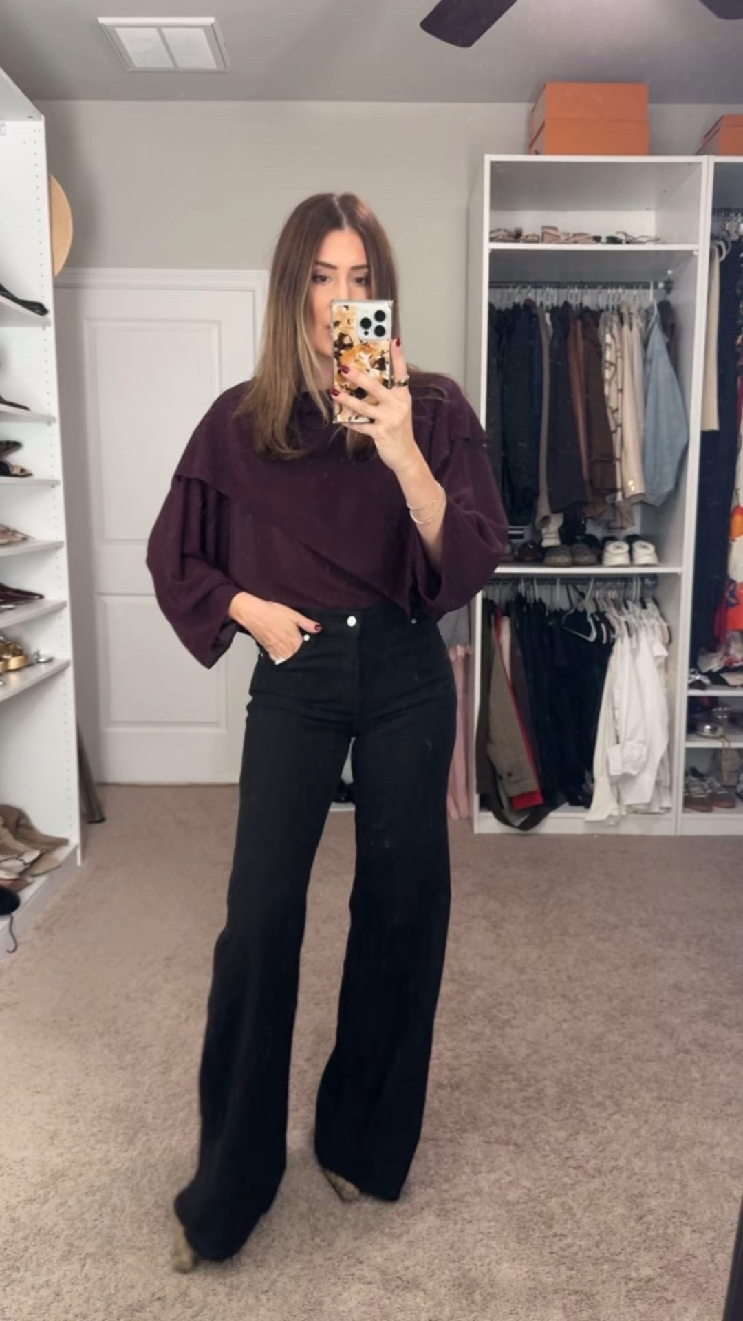 Medium in top, size 26 in jeans 

#LTKFindsUnder100