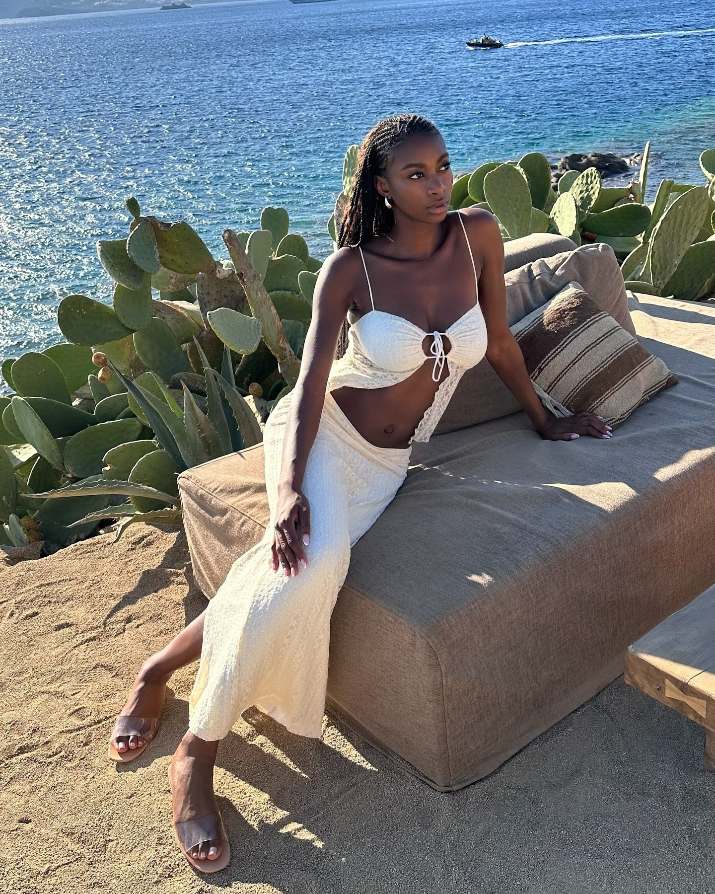 I ˚₊· ͟͟͞͞➳❥ LOVE happy me, she’s so pretty 🌊🌅

#LTKTravel #LTKStyleTip