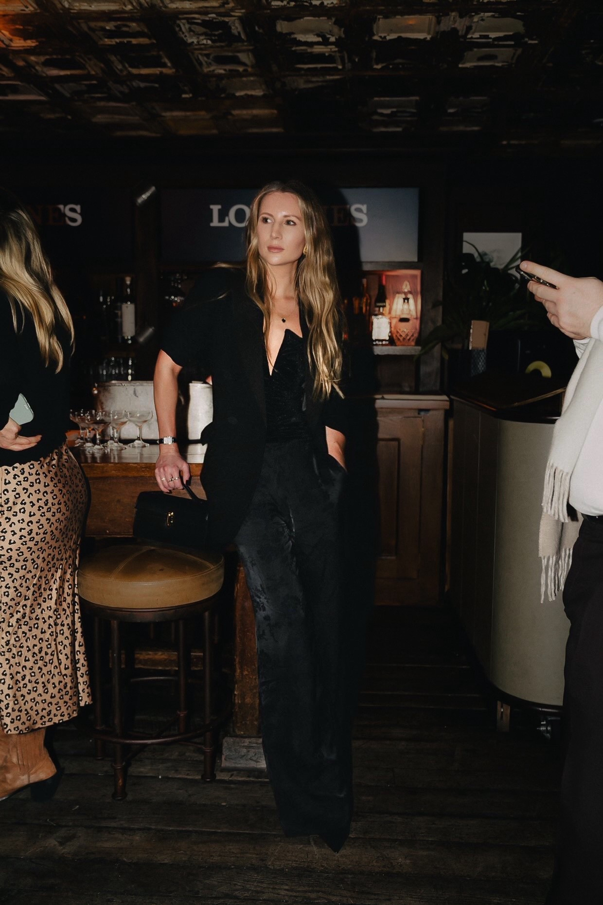 Evening outfit, party outfit, black outfit, black blazer, velvet party top, silk trousers, evening bag, savette, black clutch bag, Christmas party outfit, dressy outfit, party trousers 

#LTKdatenight #LTKpartywear #LTKfestive