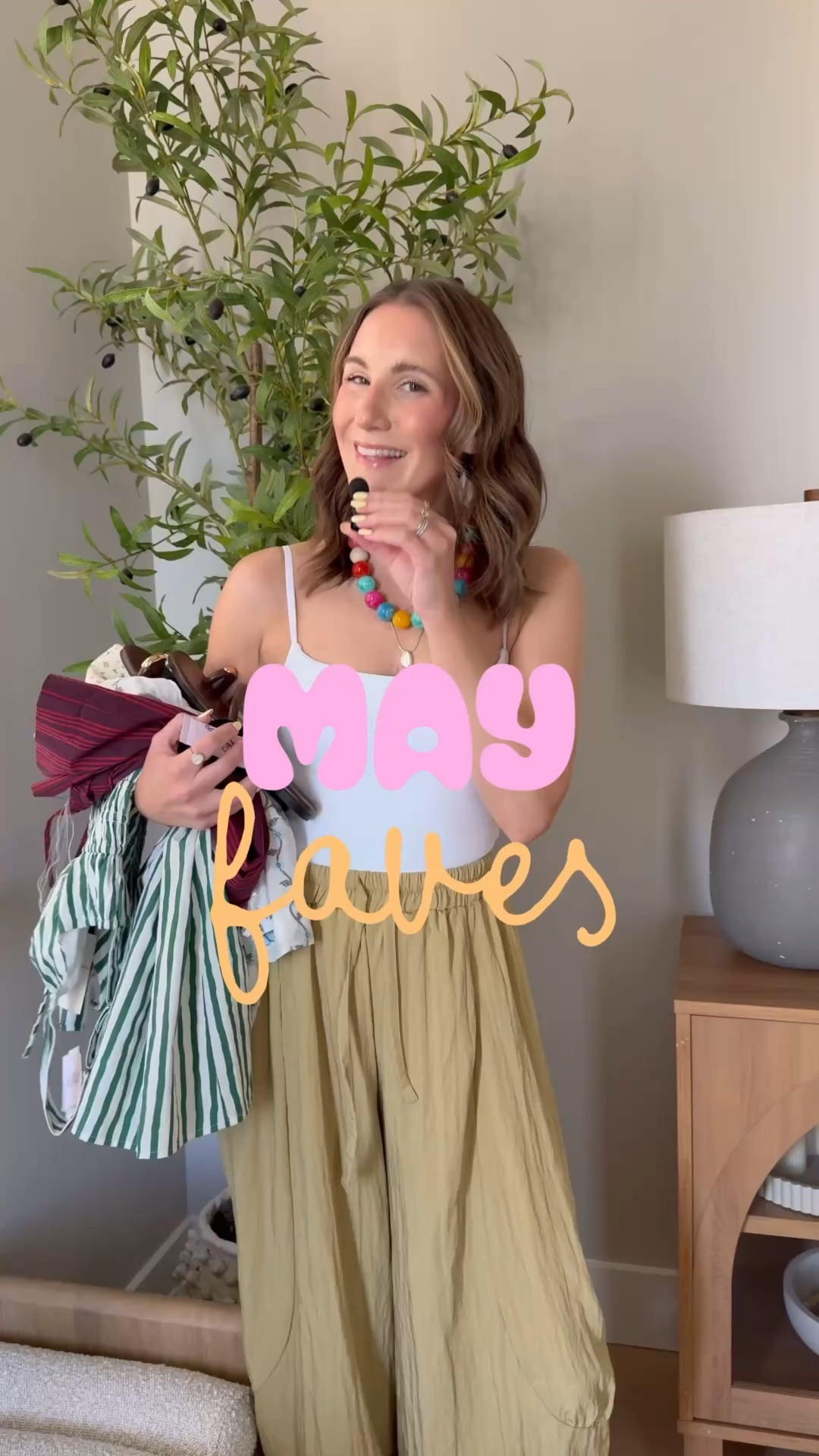 May favorites🌸 the things I couldn’t stop wearing, using and talking about last month!

Favorites, top sellers, target style, lanolips, cleansing balm, sandals, electric picks, Abercrombie finds, Amazon fashion