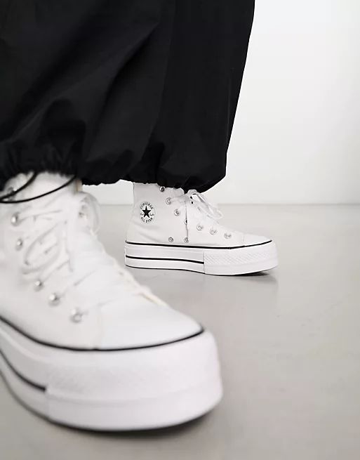 Converse Chuck Taylor Lift Hi platform trainers in white | ASOS (Global)