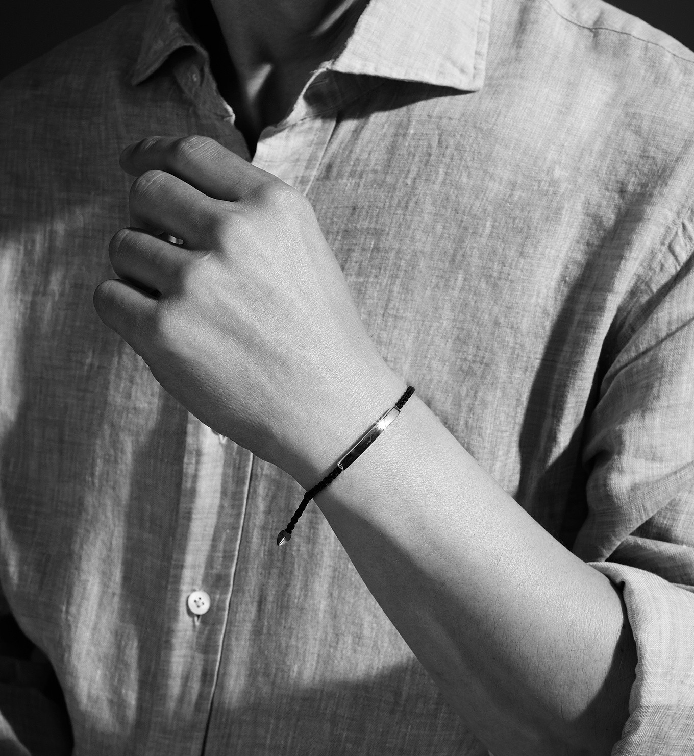 Men's Linear Friendship Bracelet | Monica Vinader (Global)