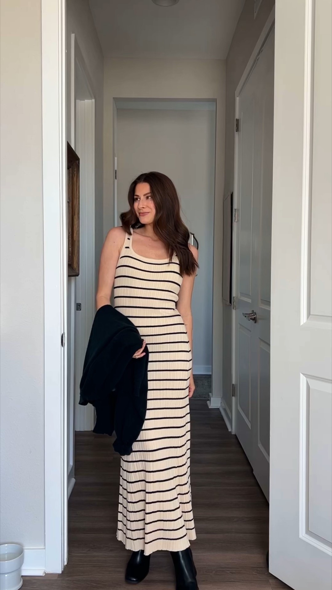 Comfy casual Thanksgiving outfit ideas 🤎 

#LTKSeasonal #LTKHoliday #LTKootd