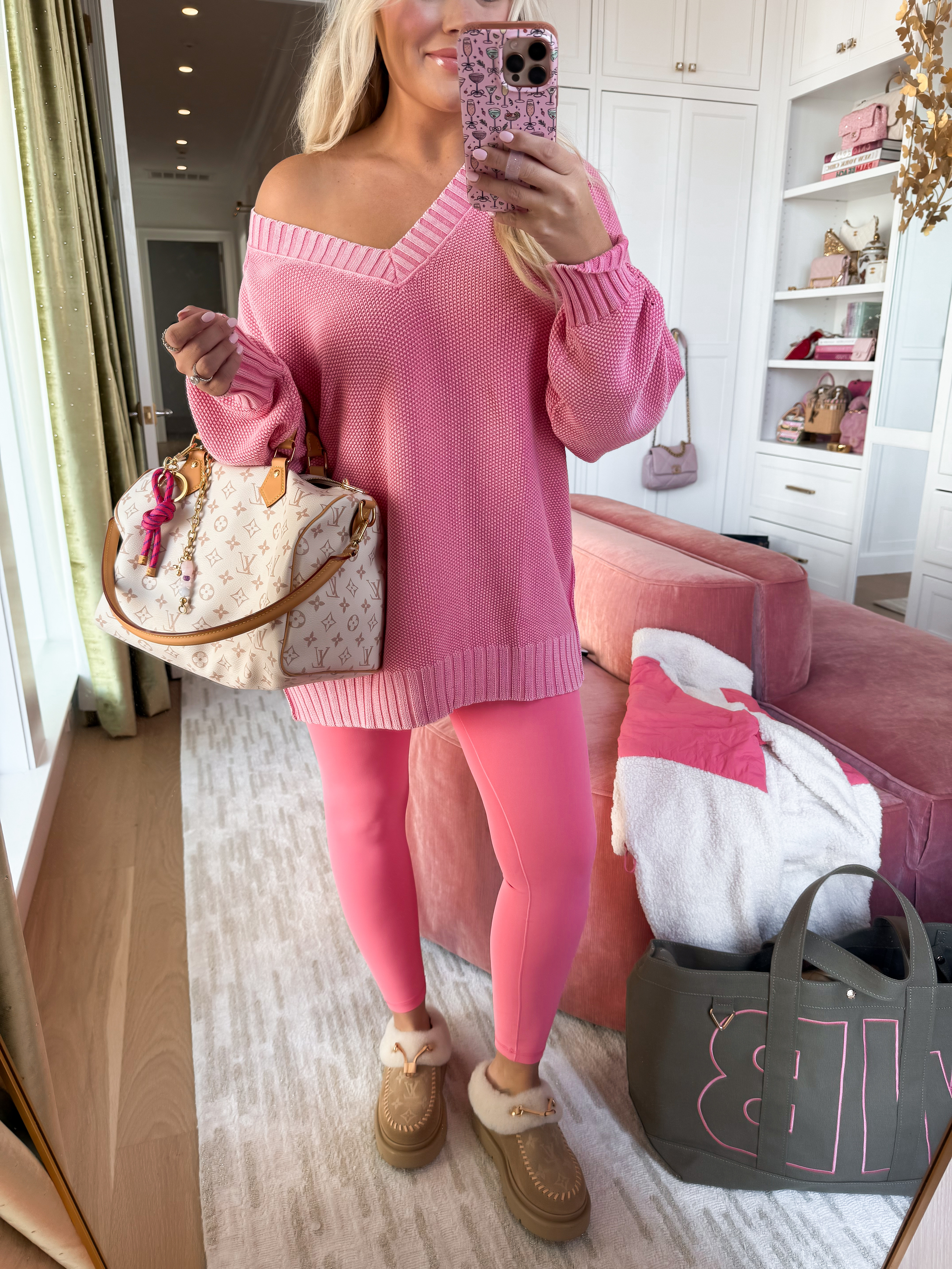 Pink leggings and sweater. Wearing a size medium in both  

#LTKootd #LTKgrwm