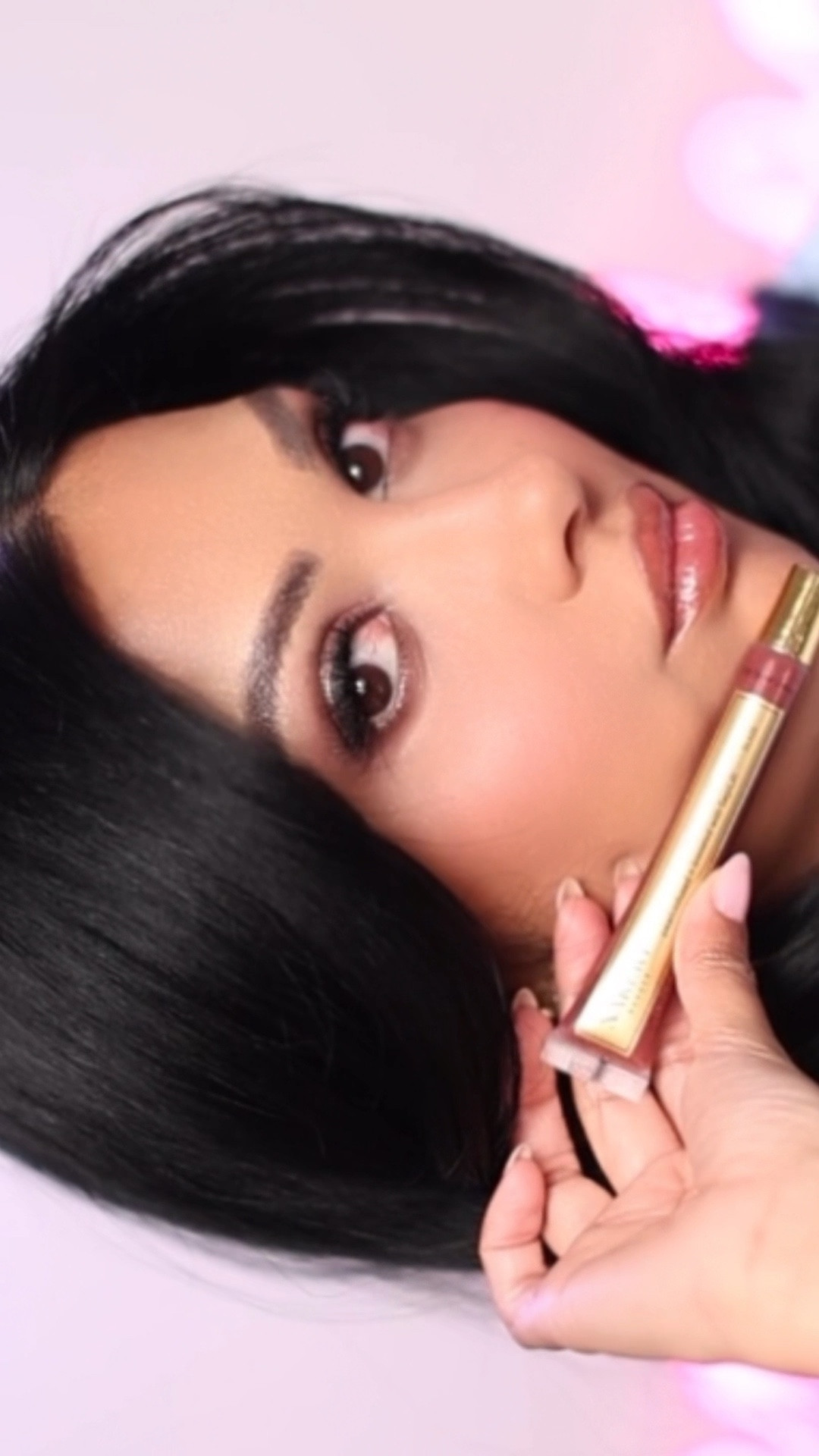 I looove a soft natural glossy lip and every shade of @nakerybeauty Lip Flip Shimmer Gloss is gorgeous! 😍✨ I’ve linked them all on my LTK! 👇🏽 #ad

#LipFlipShimmerGloss #NakeryBeauty 

#LTKBeauty #LTKHoliday #LTKStyleTip