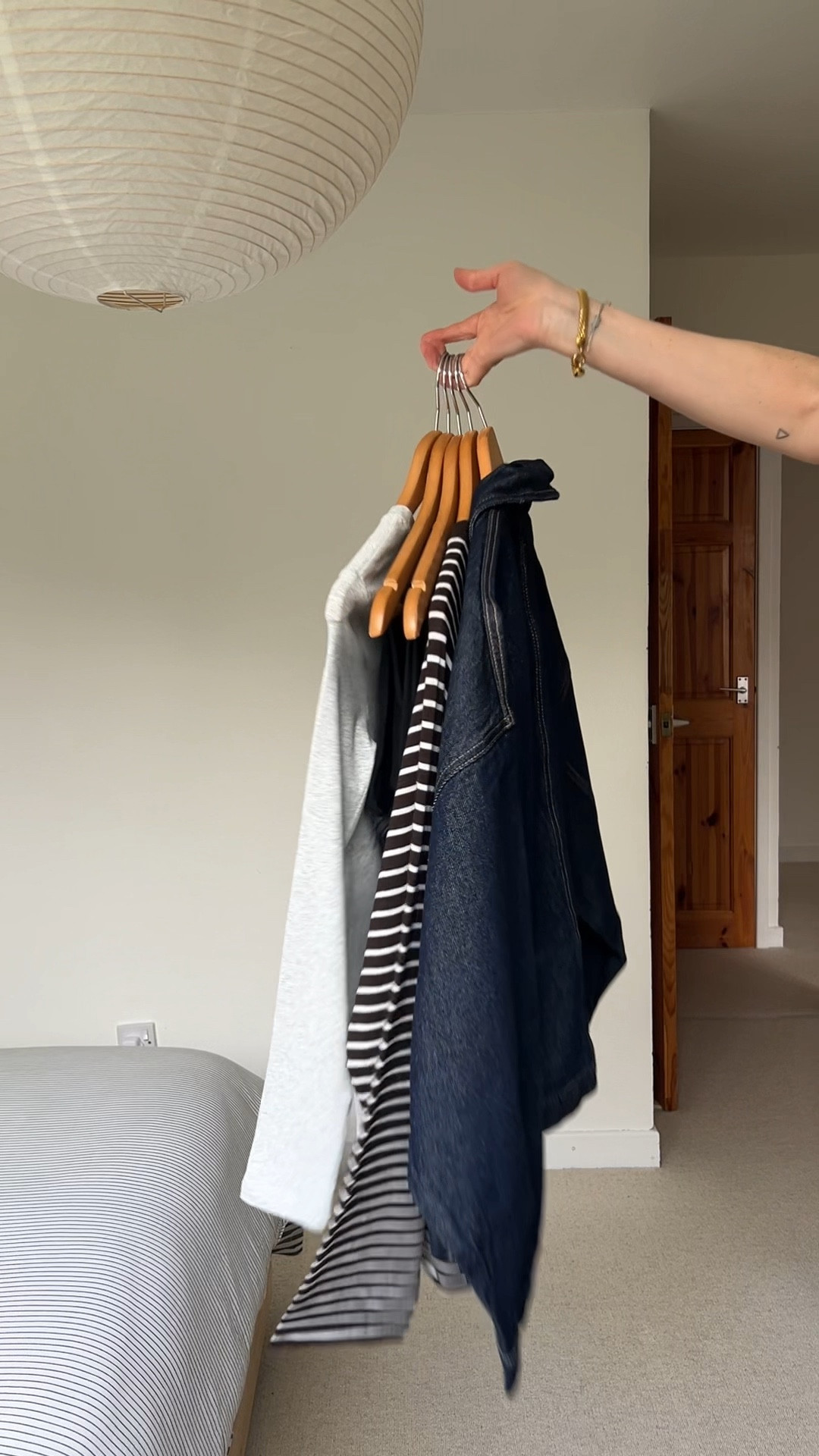 The perfect selection of wardrobe staples ~ with Pull and Bear ✌️  A mix of basics, denim, everyday pieces! Just obsessed with this denim jacket anyone else? 

Let me know what you think in the comments below.. #wardrobestaples #everydaybasics #wardrobeessential #denimjean 

#LTKjeans #LTKuk #LTKstyletip