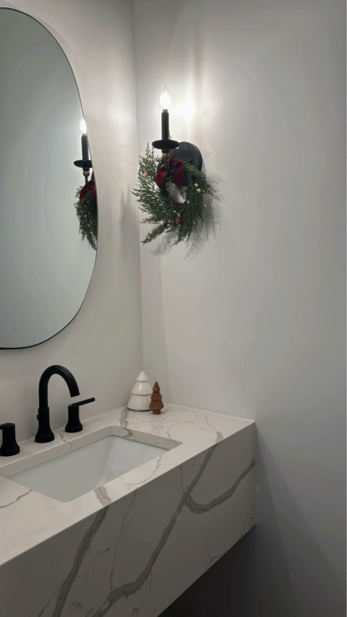 Cozy vibes in my powder room #christmastdecor

#LTKHoliday #LTKSeasonal #LTKHome