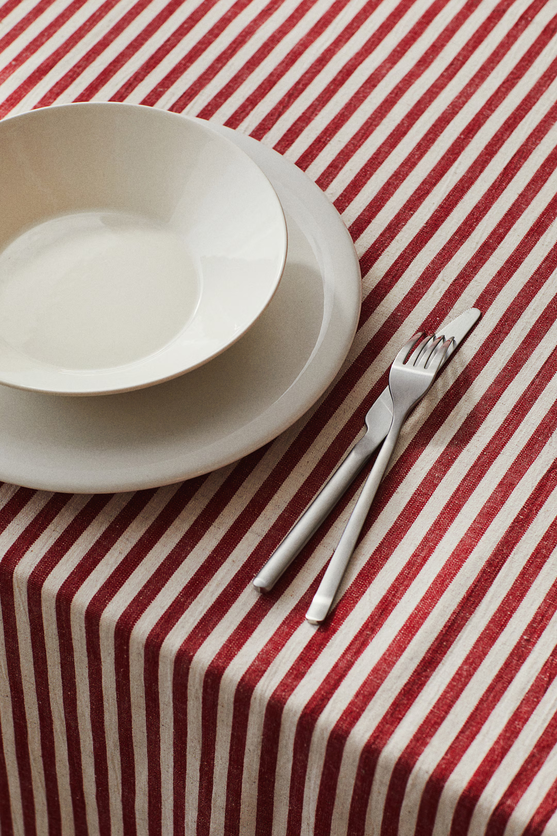 Cotton-Blend Tablecloth | H&M (US + CA)