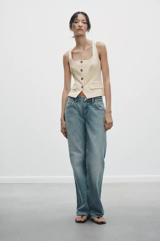 BUTTONED TOP | Zara US