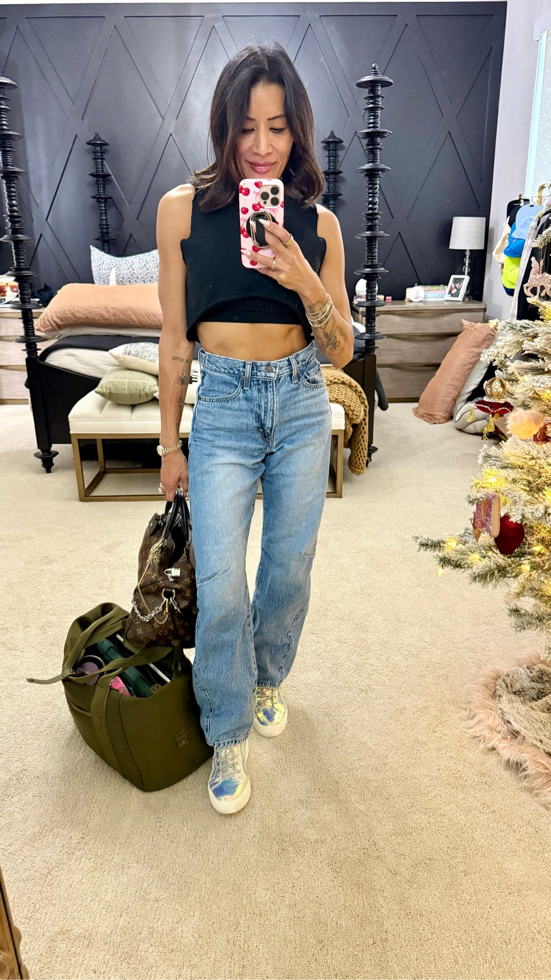 You had me at cinch waist. We also love the narrow barrel leg… and they’re Levi’s 👖!

Runs true to size. I am wearing 24 x 31. 



#LTKOver40 #LTKdayinmylife #LTKootd