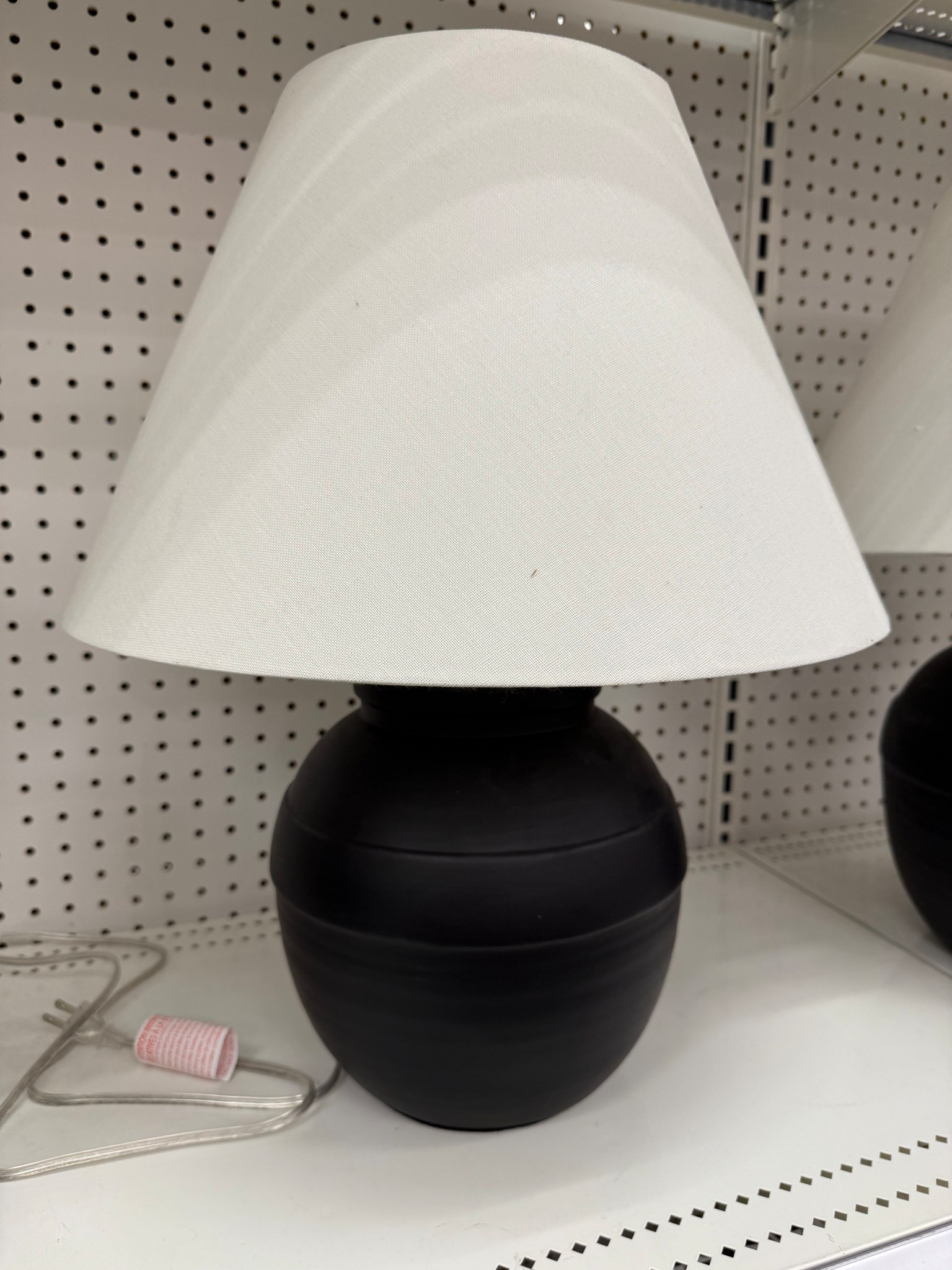 ✨ Last ones in my store! Only $40
Popular ceramic lamp!
New lamps also added to the sale this week 

#LTKHome #LTKSaleAlert