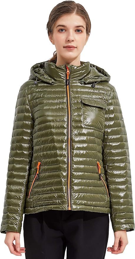 Orolay Women's Light Down Jacket Sports Winter Coat Hooded Cropped Puffer Jacket | Amazon (US)