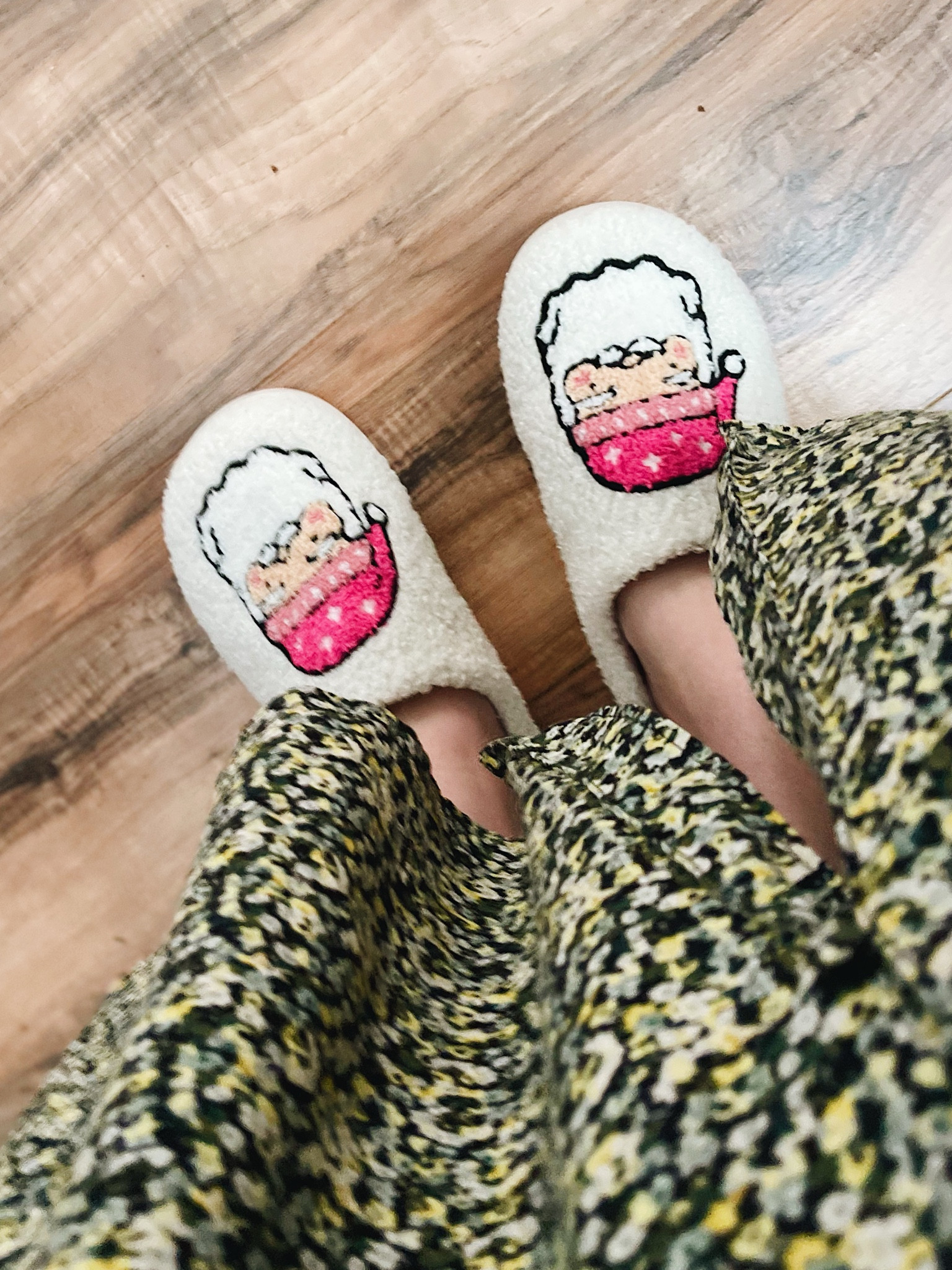 Santa mode activated 

#LTKFindsUnder50 #LTKHoliday #LTKGiftGuide