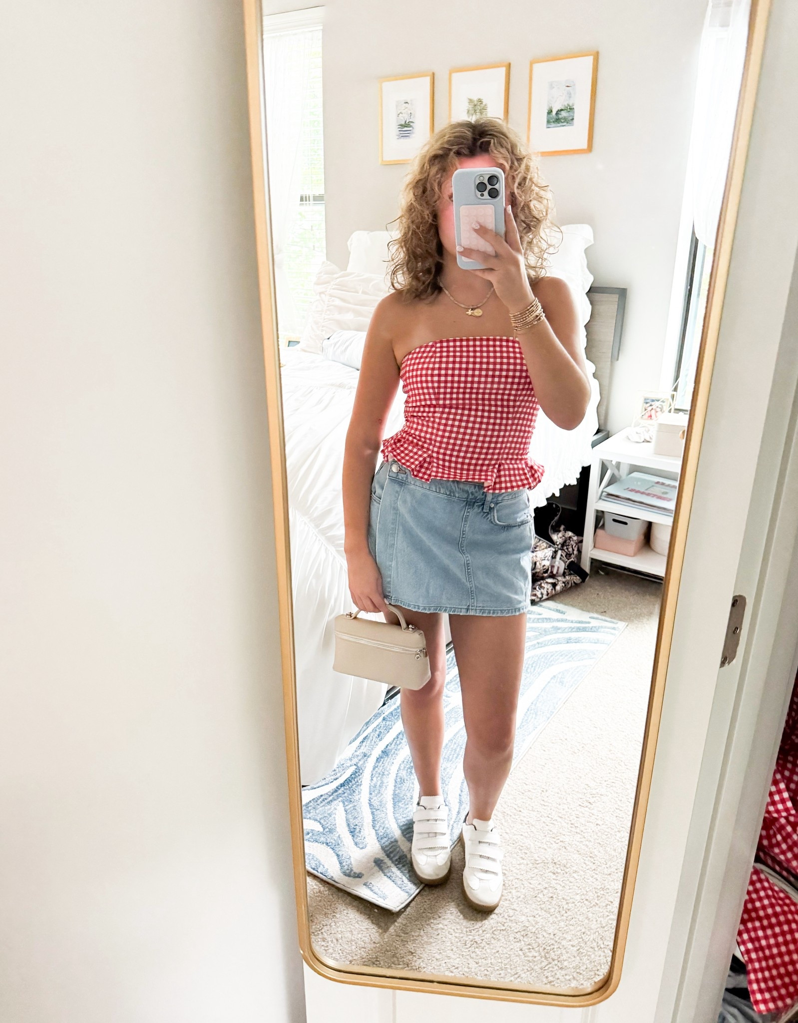 On the ave🕺🕺🪩🎸

#LTKSummerEdit