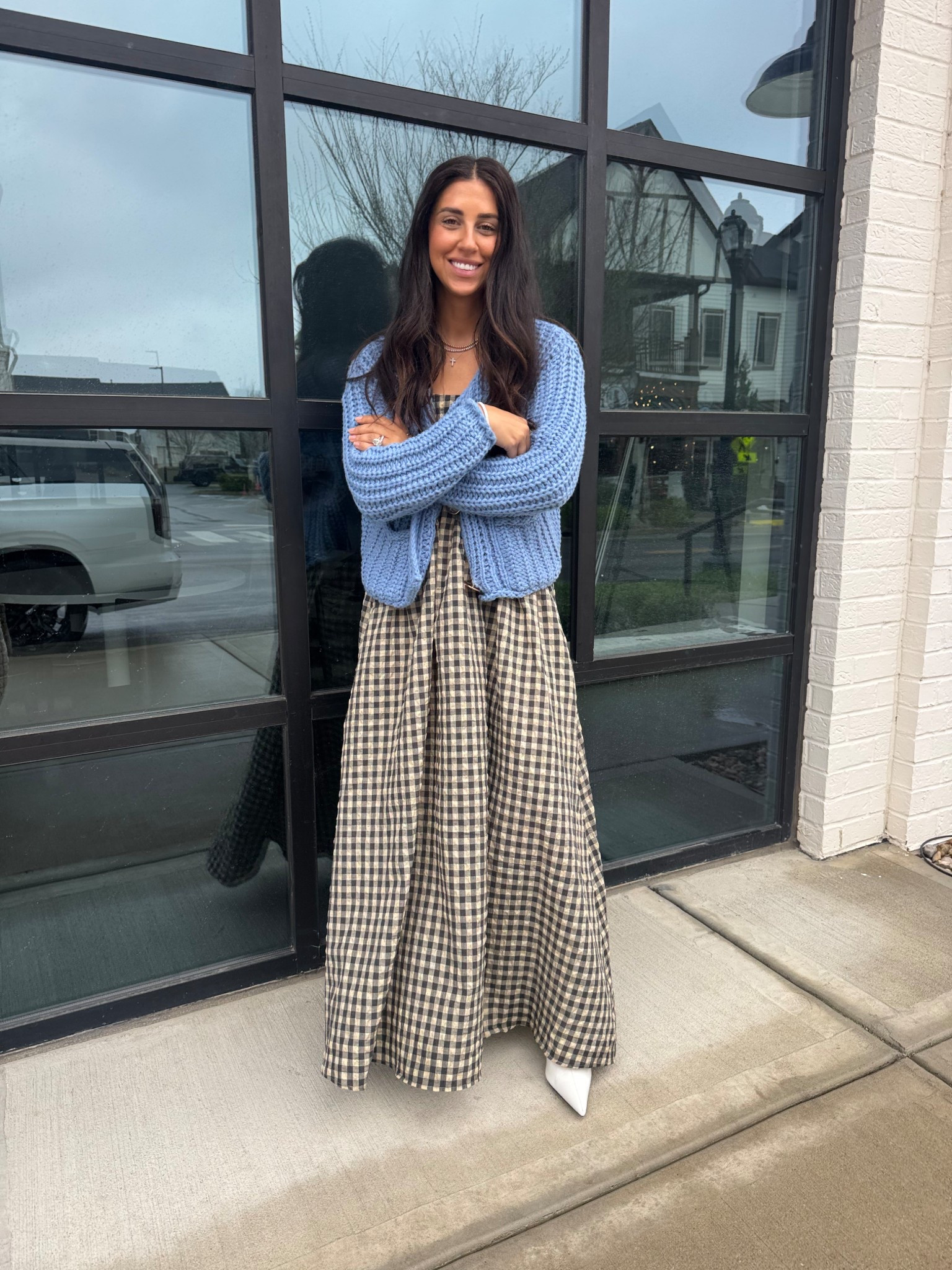 Dress: small (under $100) & so comfy!!

Cardigan: small (Amazon)

Shoes: love the pop of white