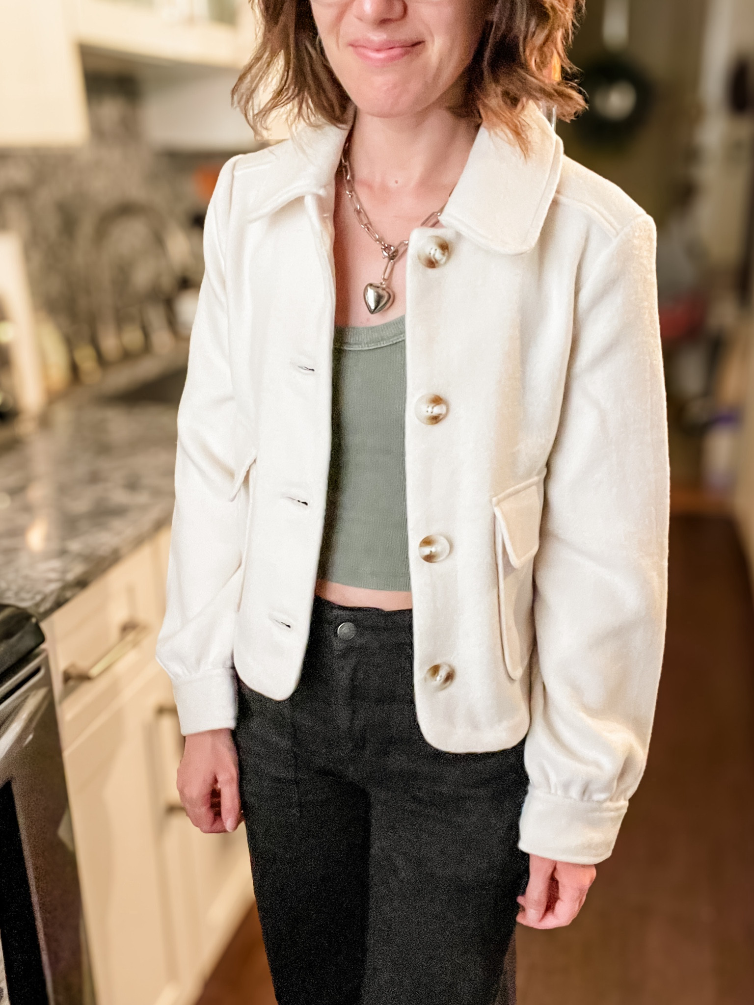 White shacket: TTS
Cropped tank: TTS
Carpenter pants: I sized down 

Workwear | fall outfit 

#LTKWorkwear #LTKStyleTip #LTKSeasonal