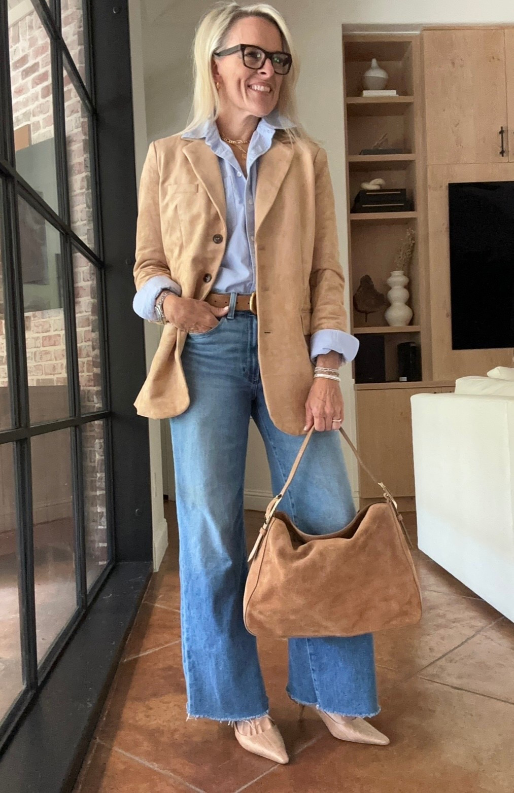 Theis faux suede boyfriend blazer is spectacular! Fit TTS wearing small

Denim - I wear these on repeat. Flattering on all.  Fit TTS 


#LTKFamily #LTKOver40 #LTKStyleTip