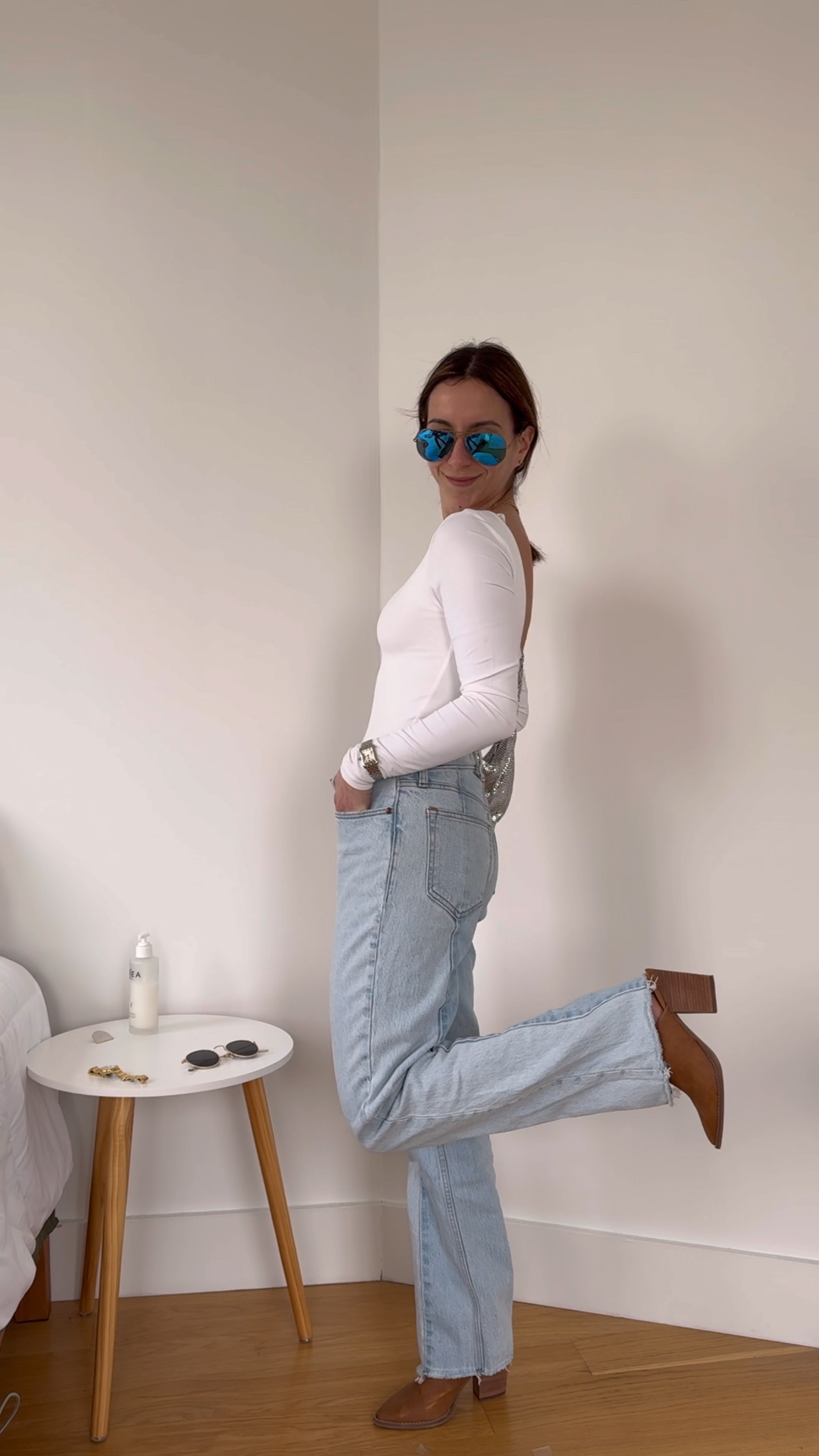 Abercrombie Jeans, Light wash jeans, two tone jeans, high rise jeans, straight leg jeans, 90s jeans

#LTKU #LTKstyletip