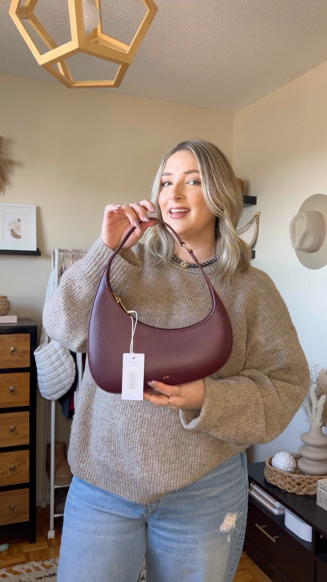 JW Pei burgundy shoulder bag from Amazon - so cute for fall & winter! Code CA24nay gets you 15% off

Outfit details:
Sized up to XL in both sweaters for an oversized fit
Jeans are TTS, wearing 14
Satin midi skirt is TTS, wearing L
Uggs are TTS, I’m usually a 9.5-10 and wear a 10
Black chelsea boots are TTS, wearing 9.5



#LTKmidsize #LTKcanada #LTKbag