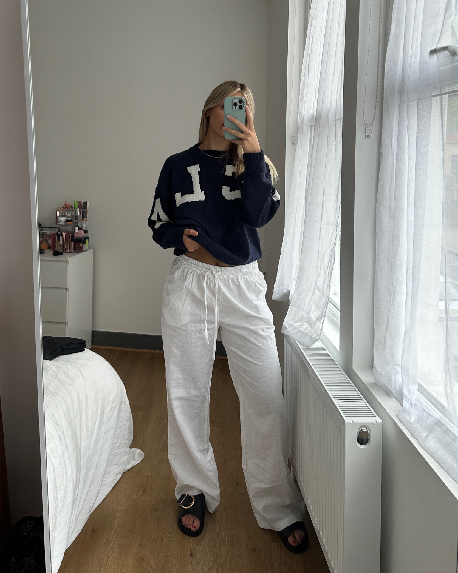 Linen trousers & thin knots in this weather 🤌🏻

#LTKFind #LTKunder100 #LTKSeasonal