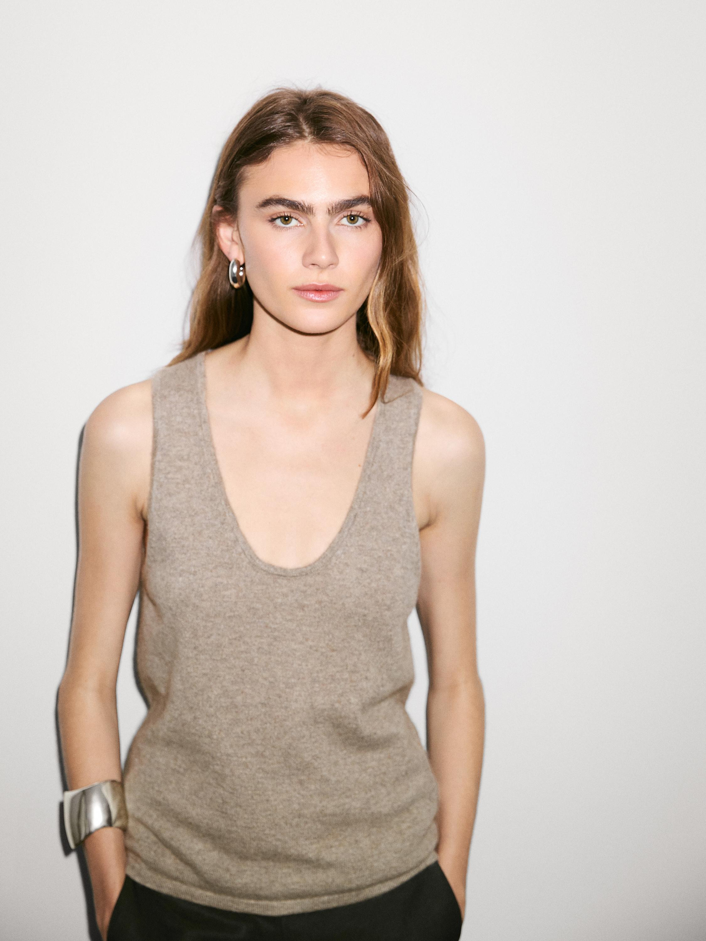 100% cashmere crew neck top | Massimo Dutti US