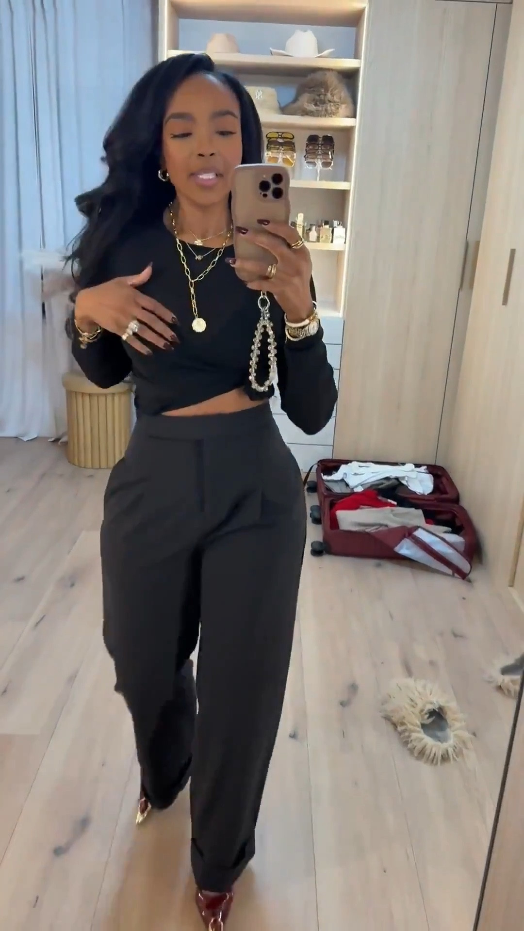 Sleek, confident, and effortlessly polished — this all-black look is one of those outfits you’ll reach for on repeat. Clean lines with just enough edge to elevate it beyond basic.

Perfect for dinner plans, date night, or an elevated everyday moment when you want to feel put together without overthinking it.

📏 Sizing:
Top: Small  
Pants: 27 Long  
Height: 5'4" | 138 lbs | 34D | 27" waist | 40" hips

This is the kind of outfit that works styled multiple ways — add heels and bold jewelry for night, or keep it minimal for daytime. Cost per wear drops fast with pieces this versatile.

Save this post to revisit later and shop everything linked.

Follow me on Instagram and YouTube @kirasfashionfinds

Follow my LTK @kirasfashionfinds on the @shop.LTK app to view this post and get my exclusive app-only content!

#liketkit 
@shop.ltk
https://liketk.it/5KyBZ