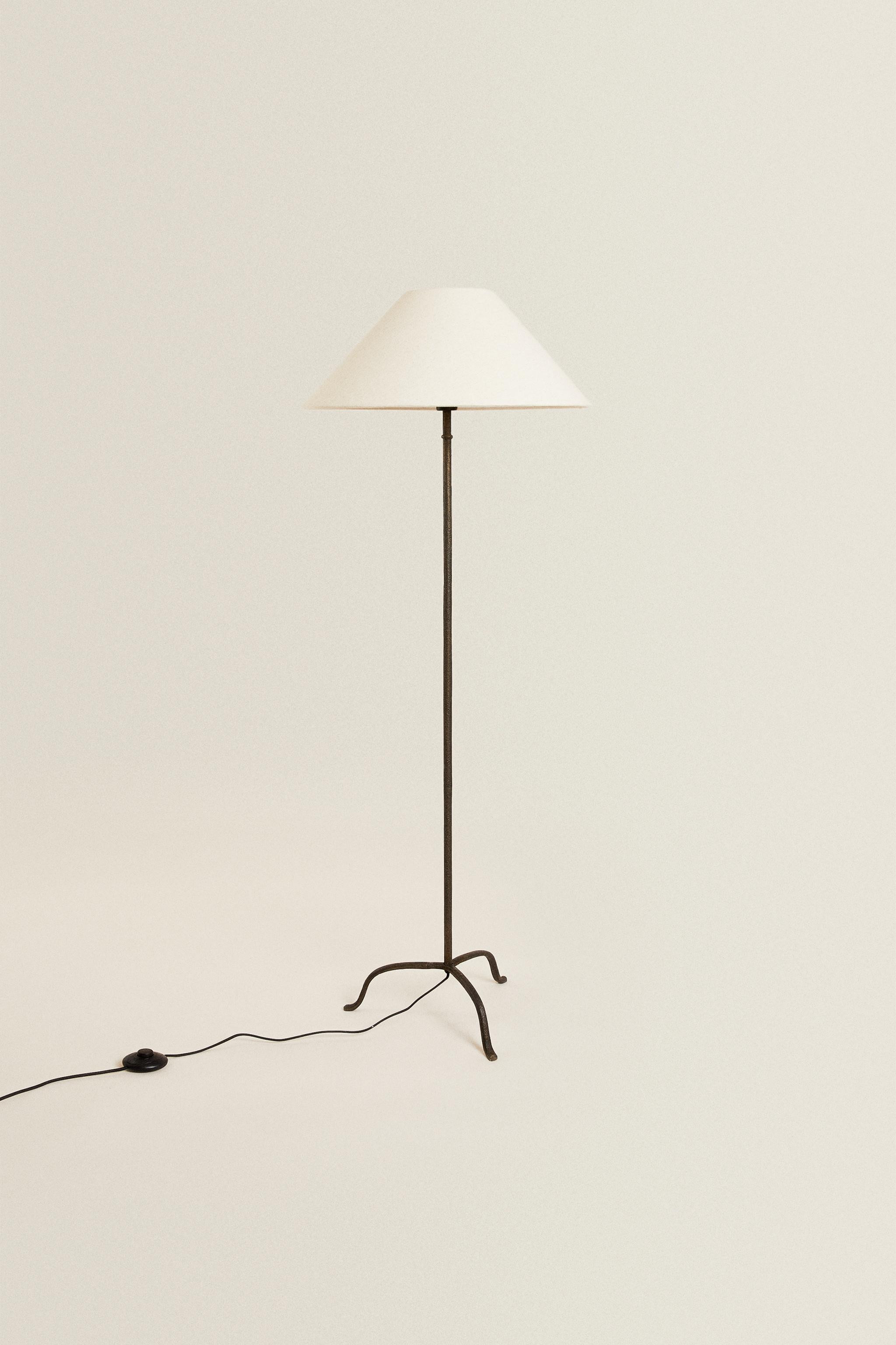 TRIPOD BASE FLOOR LAMP | Zara US