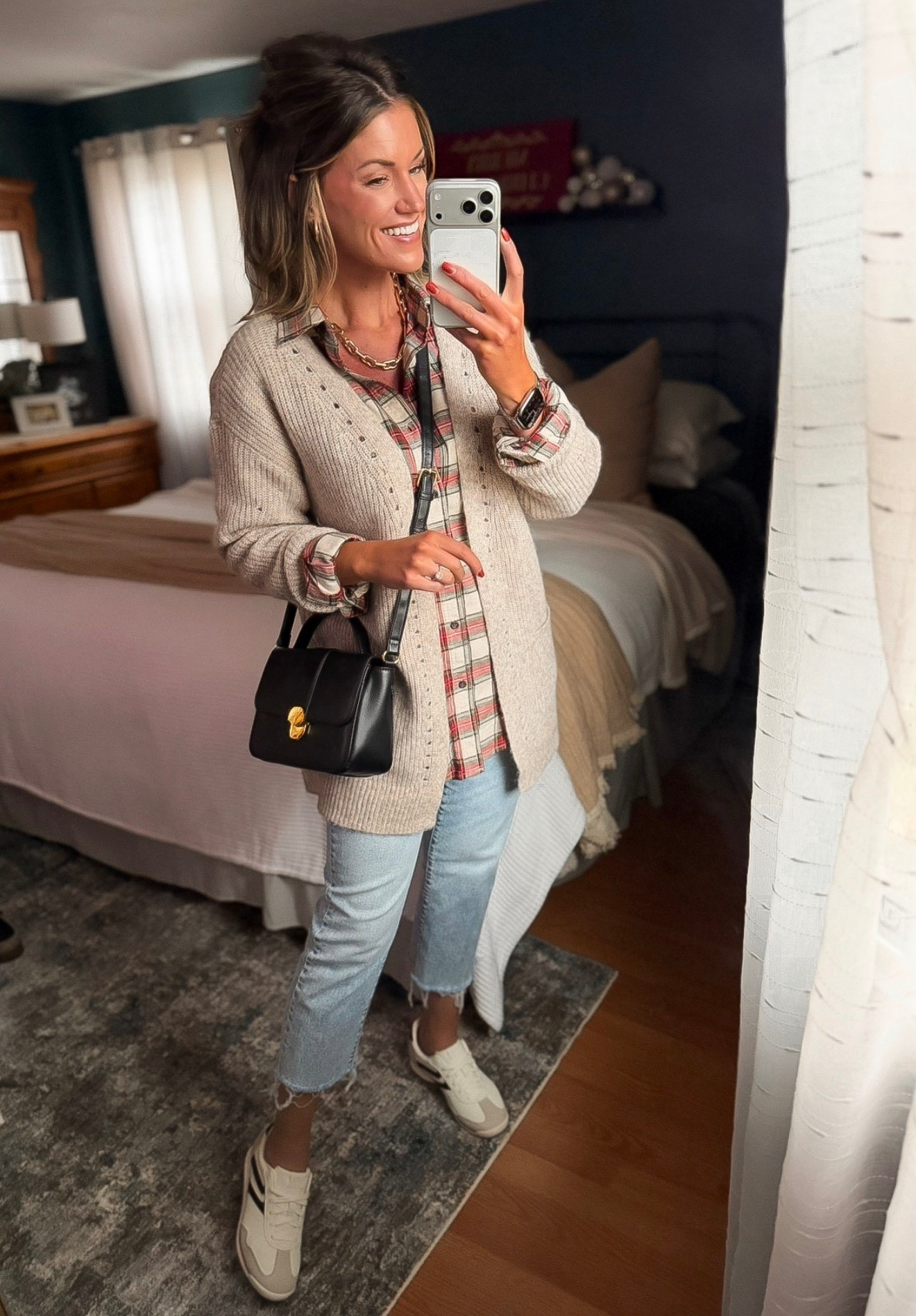 Finally got my hands on the viral $13 plaid button down. Men’s section find so the length is great to pair with leggings. 
Button down/medium
Cardigan/small
Straight jeans/ 6
Vest/ small 
Flare jeans/ 8
Green long sleeve/medium


#LTKHoliday #LTKSeasonal

#LTKSeasonal