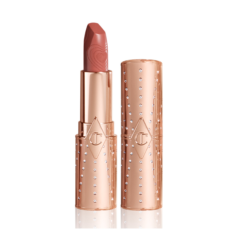 Nude Romance: K.i.s.s.i.n.g: Peachy-nude Lipstick  | Charlotte Tilbury | Charlotte Tilbury (US)