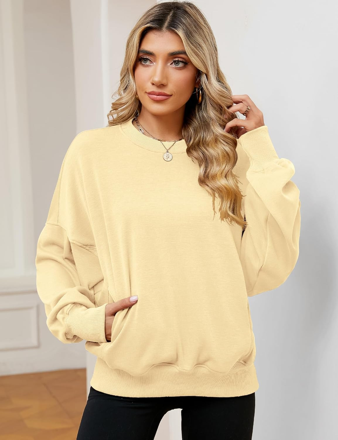 ZHENWEI Womens Fall Oversized Sweatshirts Crewneck Fleece Hoodie Casual Fashion Pullover Sweaters... | Amazon (US)