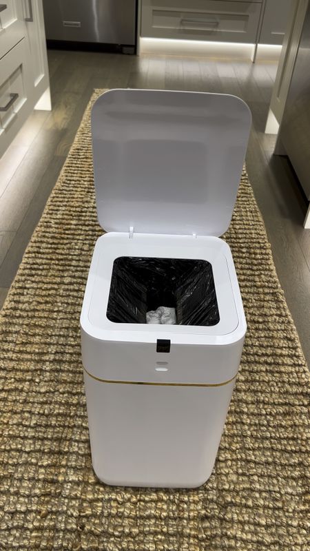 
☺️ The Benefits:

Self Changing - avoid contact with odors especially when emptying the garbage … trash can automatically closes, seals, then cuts the bag (comes with 120 bag refills! 🎉

Self Sealing - vacuum fan automatically loads a new bag and seals it so you don’t have to! 😆 … 

Rechargeable - Battery life up to 90 days before charging 🎉

Have an awesome week friend 🫶🏽🫶🏽🫶🏽









#LTKCyberWeek #LTKsalealert #LTKhome