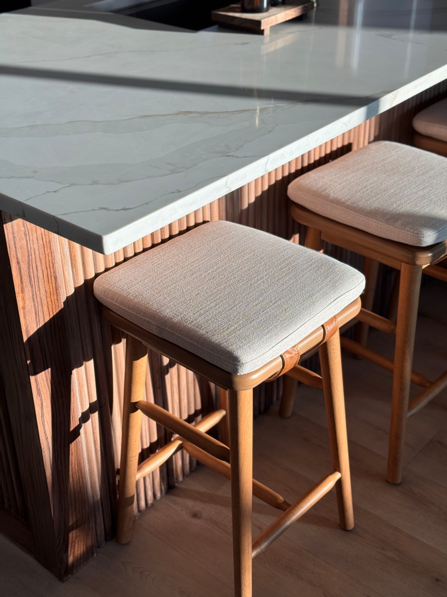 Finally found the bar stools to match our kitchen 😍 #kitchenfavorite #counterstools #barstools #homefinds #kitchenfinds #kitchenfurniture 