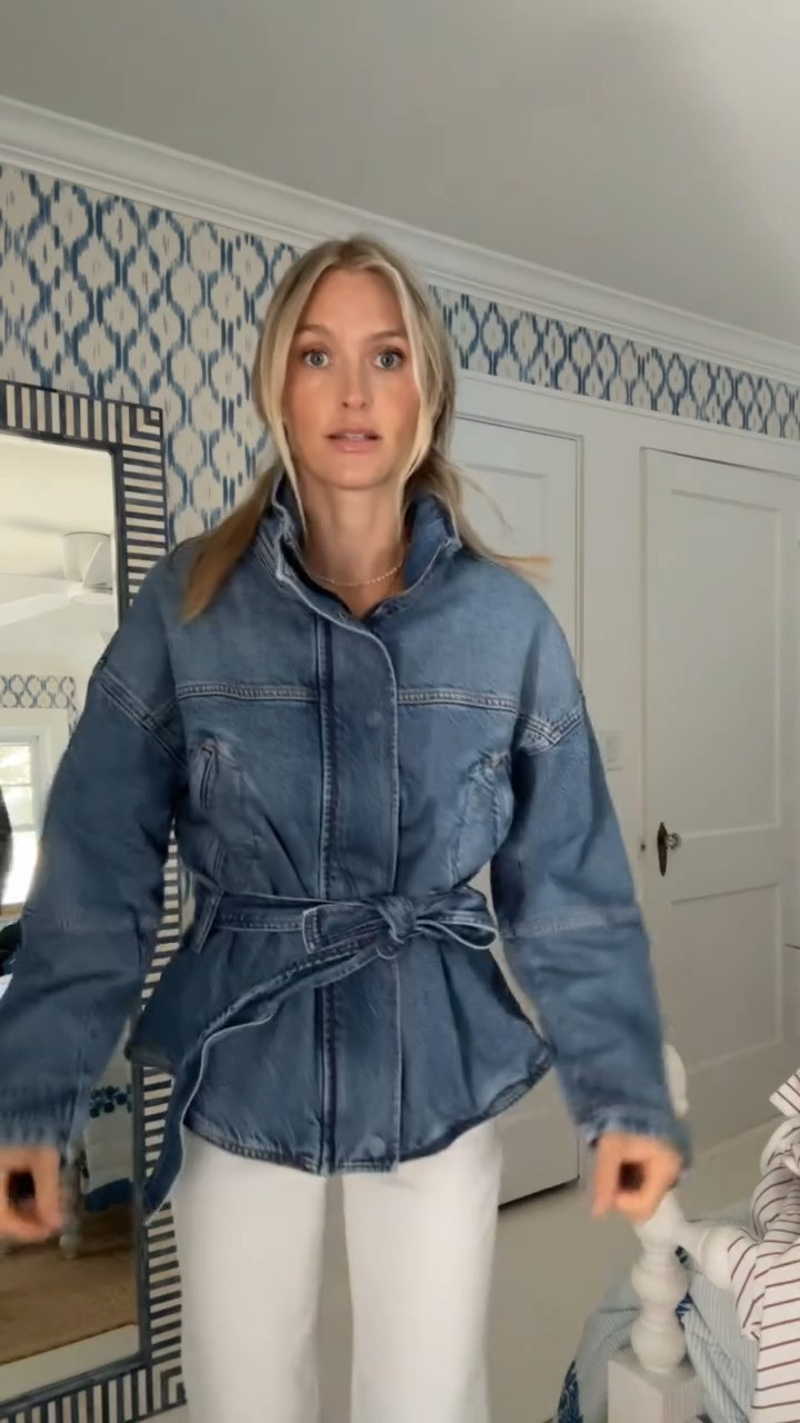 Unboxing with a fall is coming warning.. can't wait to wear this denim jacket! 

 #LTKdayinmylife #LTKootd #LTKSeasonal