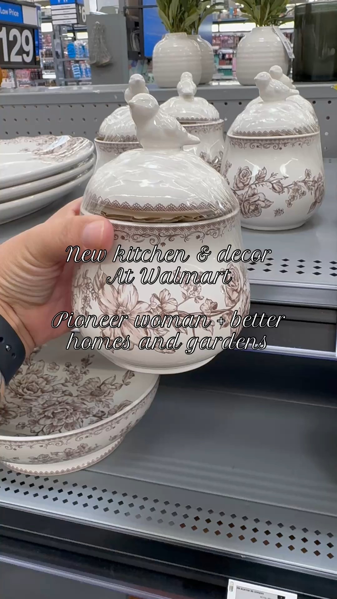 New from pioneer woman and better homes & gardens at Walmart. With the holidays coming up these items are great for decorating your kitchen and hosting! 

Hosting gifts, thanksgiving, Christmas Eve, Christmas Day, holiday season, Walmart home, Walmart decor, IYWYK, home decor, kitchen decor

#LTKSeasonal #LTKFallSale #LTKHome