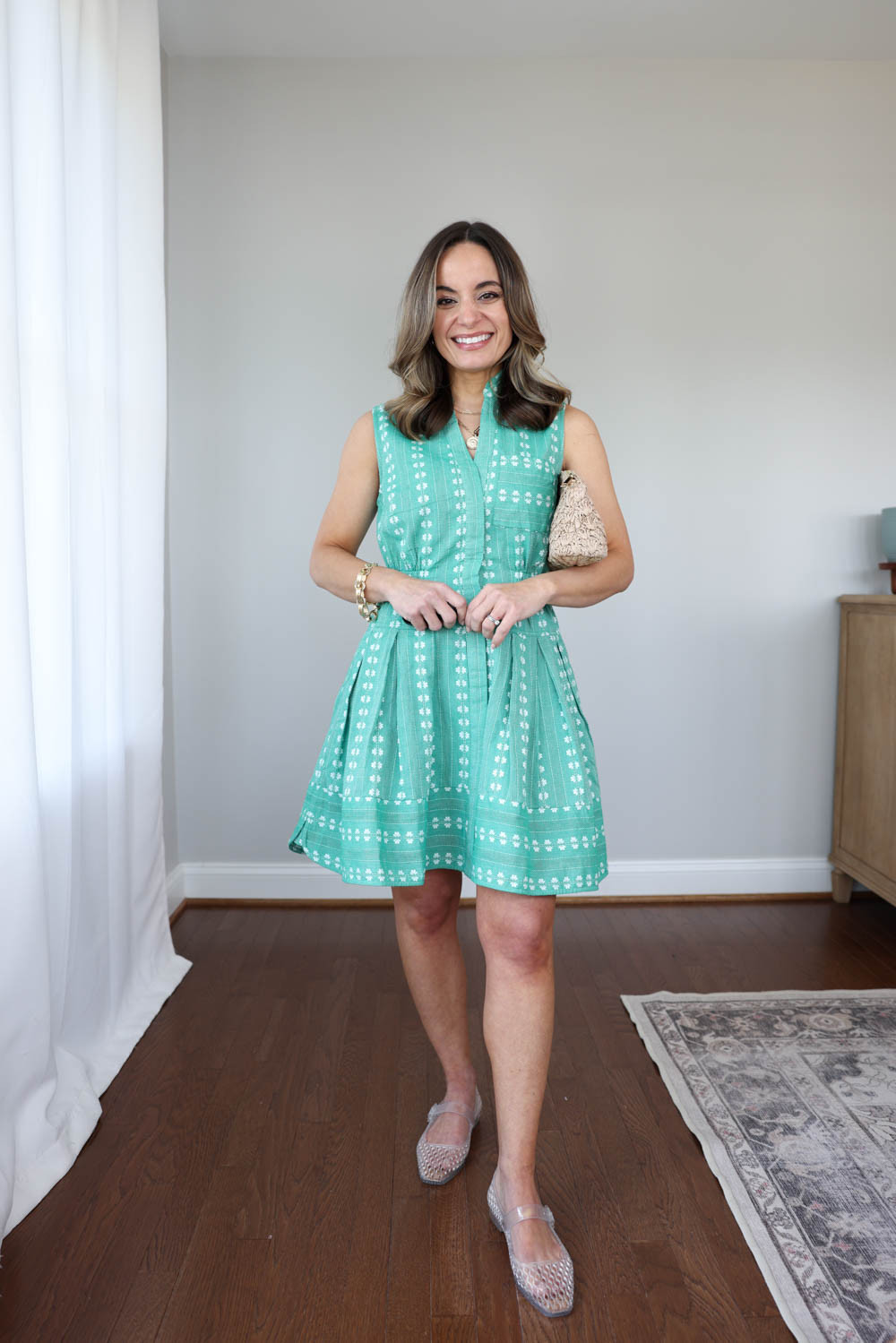 My newest love - jelly shoes! Here are a few different ways I'll be wearing mine this summer. 

Shoes (Sam Edelman): true to size and comfortable. I can wear these for a day of running errands no issues. 

Green Dress (Anthropologie): XXS

My sizing for comparison: 4'10", 105lbs 32", 24", 36". 25" ankle inseam 27-28" full length inseam.  

 #LTKPetite
