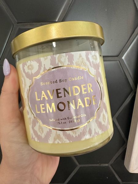 Lavender lemonade candle 

#LTKHome #LTKSaleAlert #LTKFindsUnder50